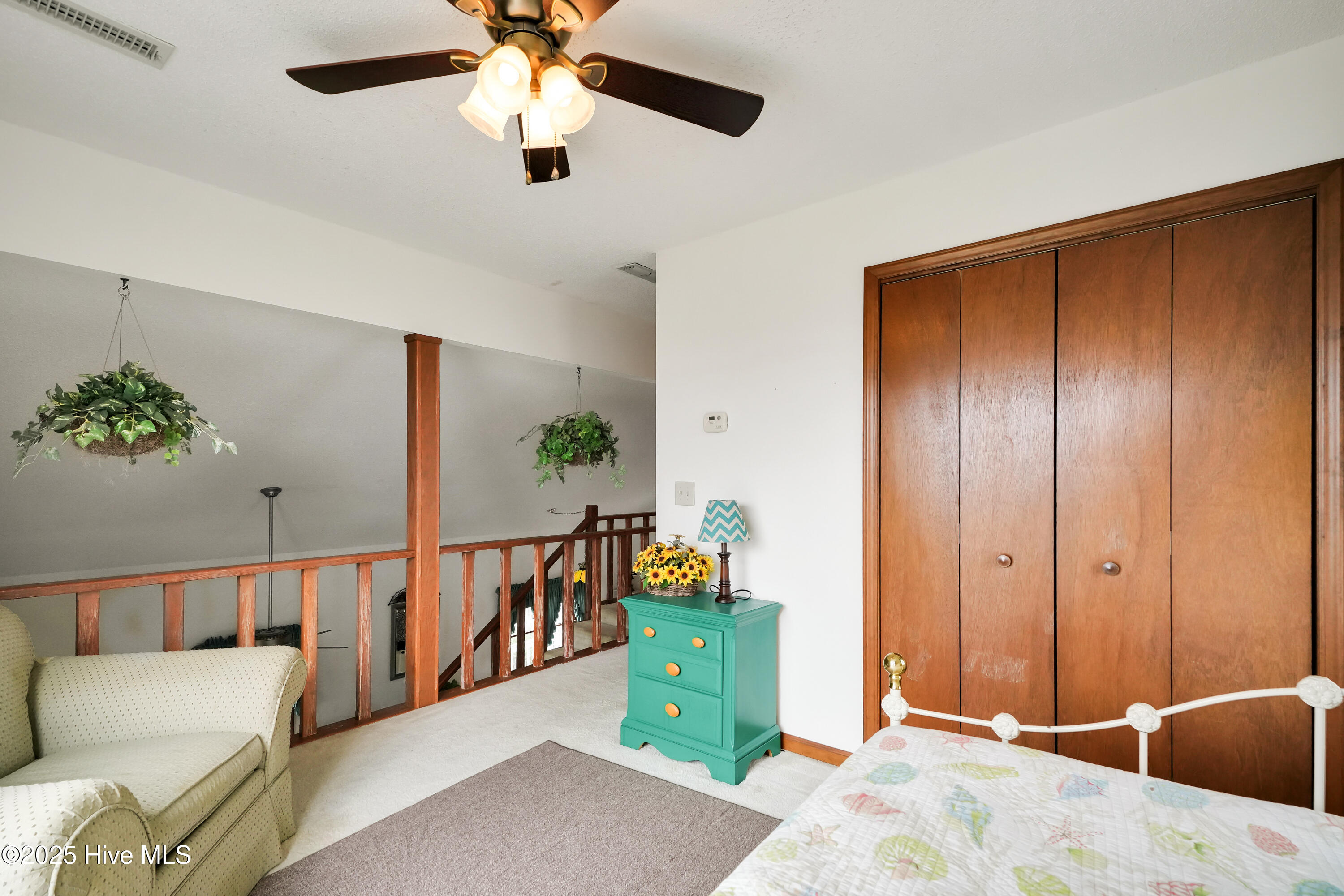 100530451 | Photo 22