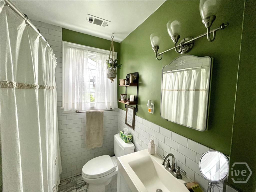 12 W 51st Street, Savannah, GA 31405 Listing Photo  8
