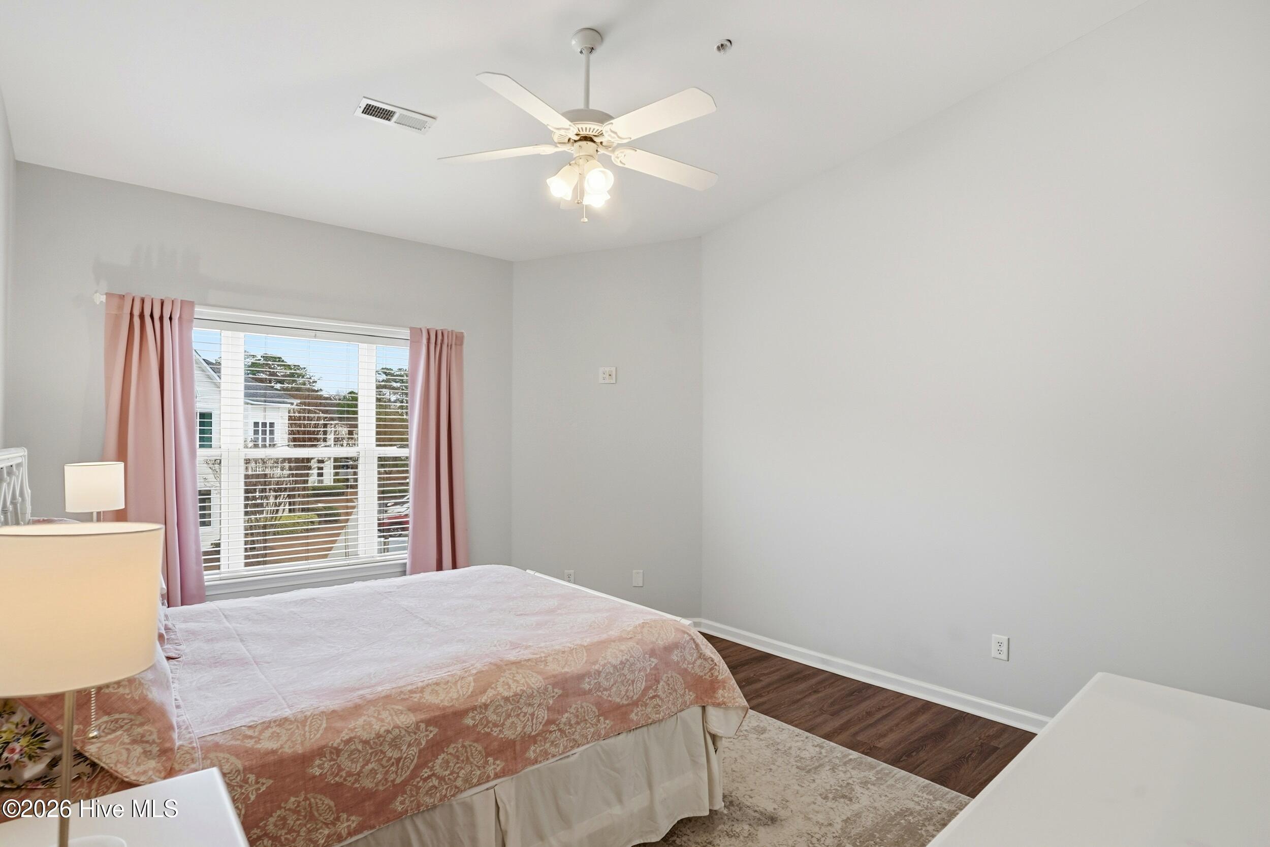 100554334 | Photo 12