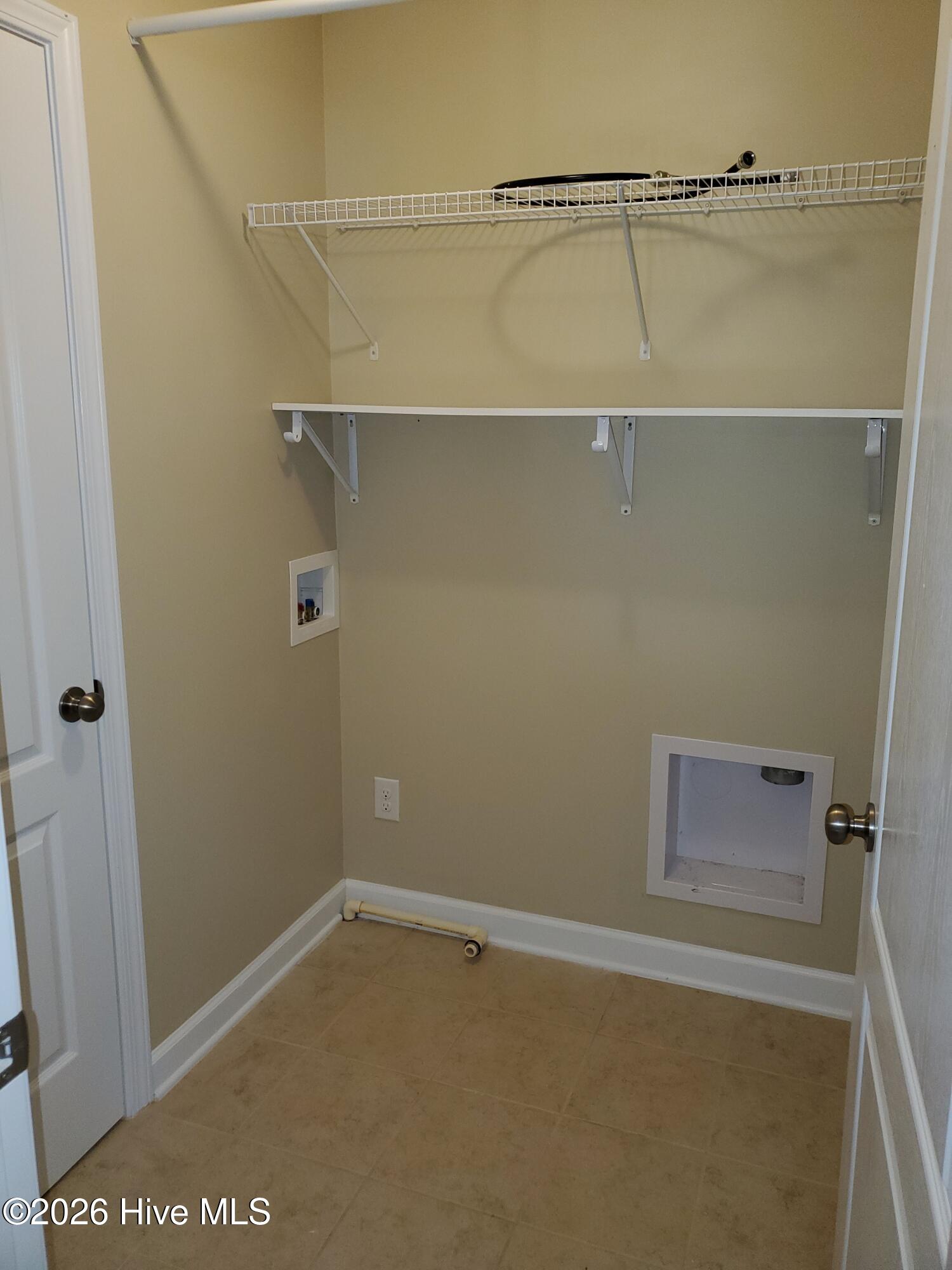 100547315 | Photo 12