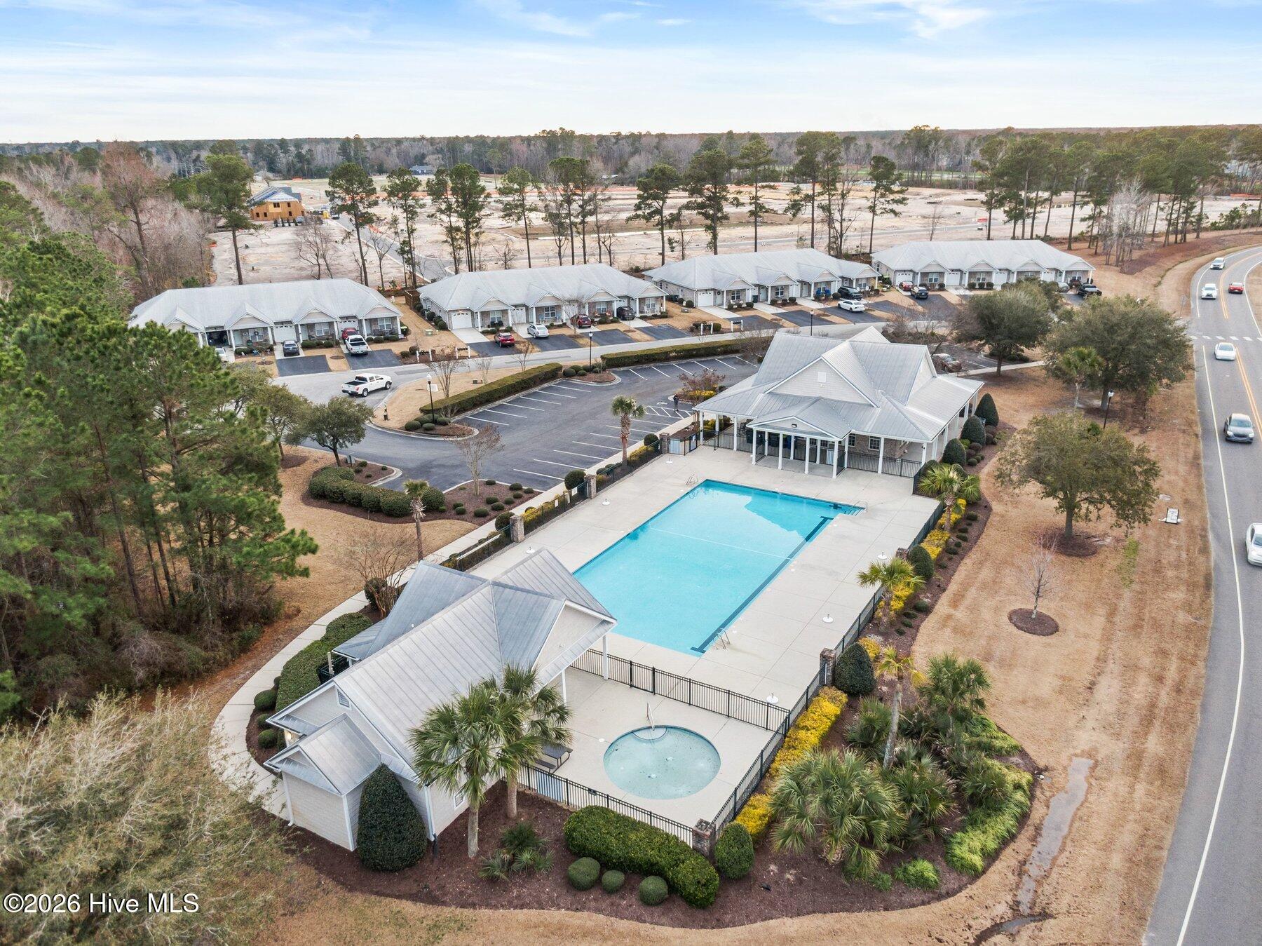 100557024 | Photo 40