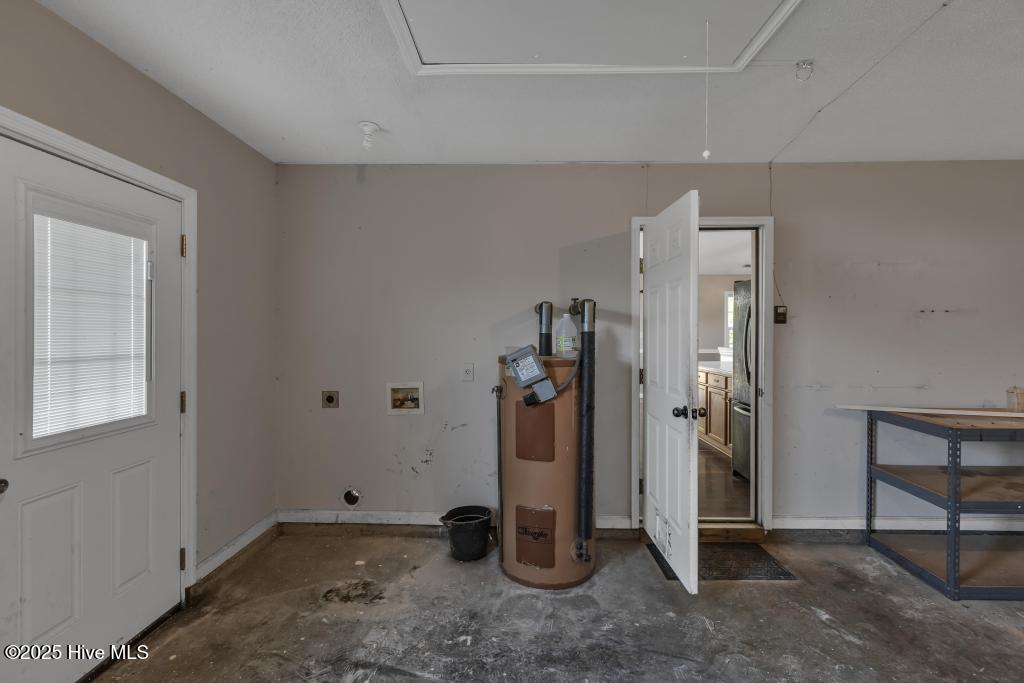 100540803 | Photo 11