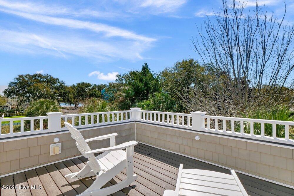 100559715 | Photo 38