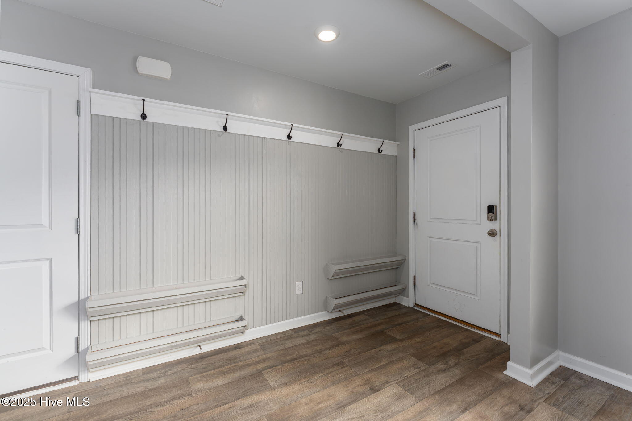 100523814 | Photo 27