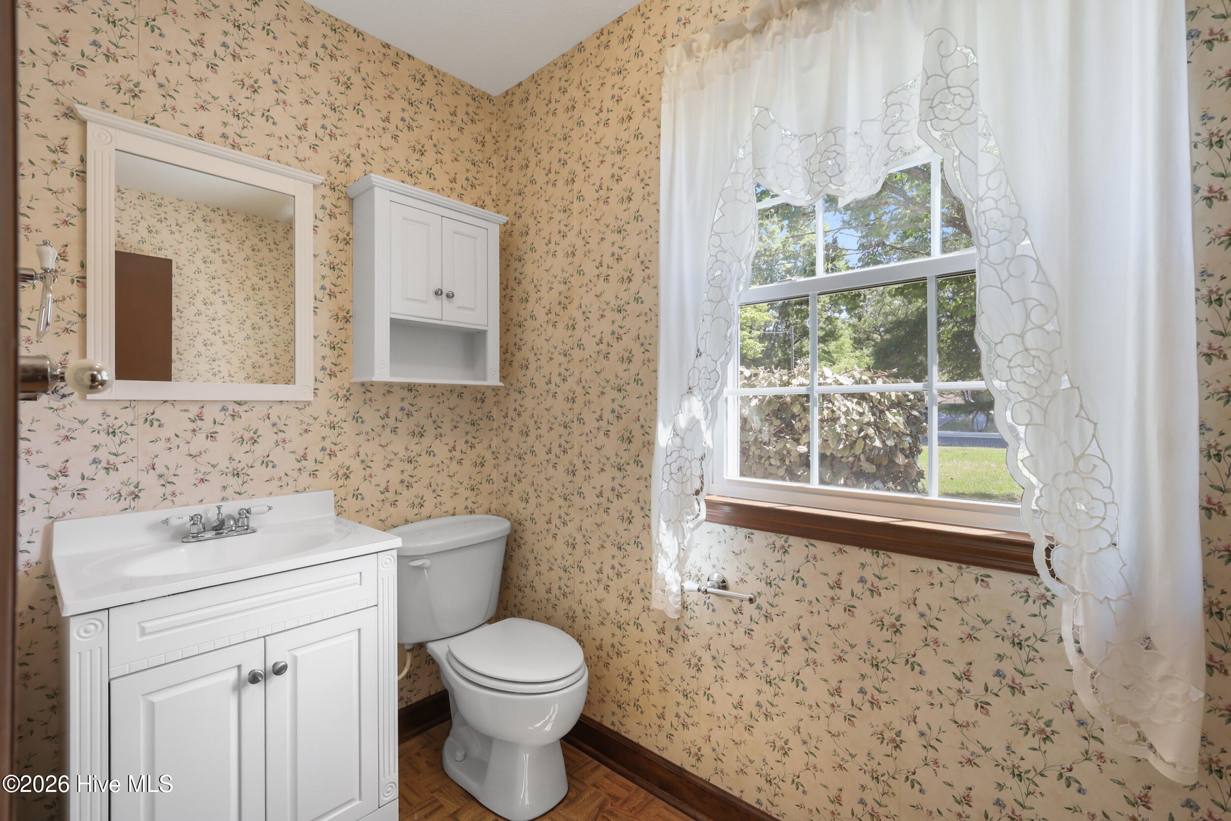 100567633 | Photo 28