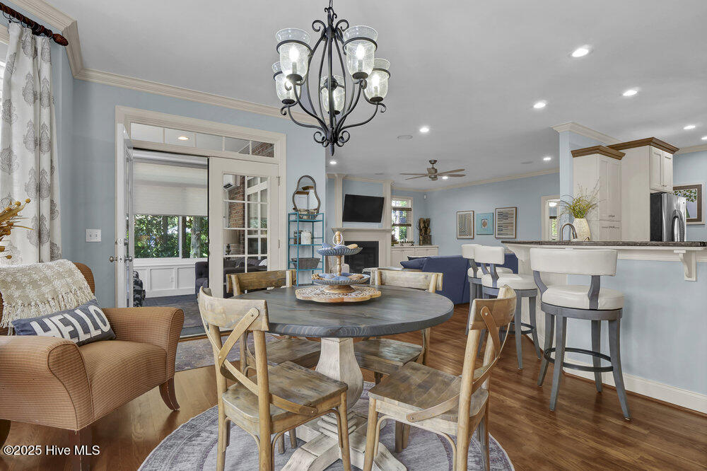 100531667 | Photo 15