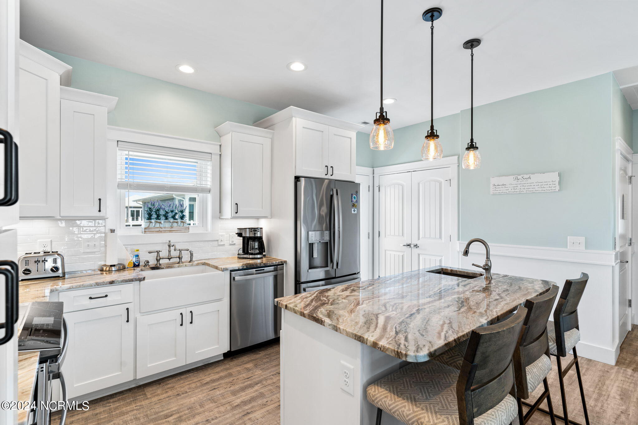 445 E Third Street, Ocean Isle Beach, NC 28469 – photo 10: kahunaphoto.com (7 of 23)