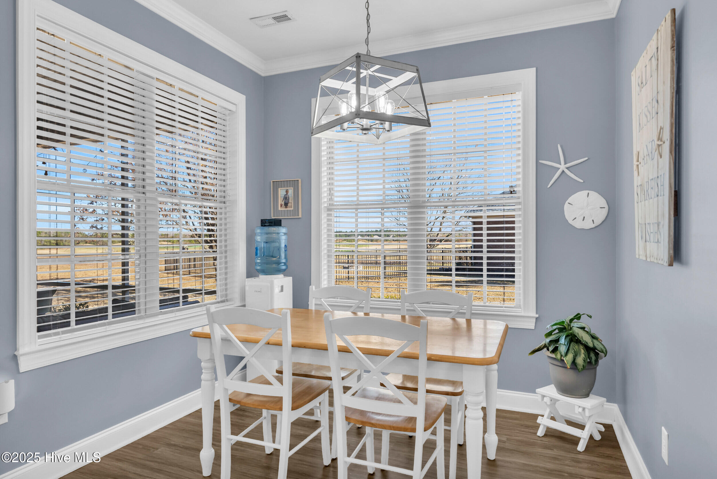 100543526 | Photo 11