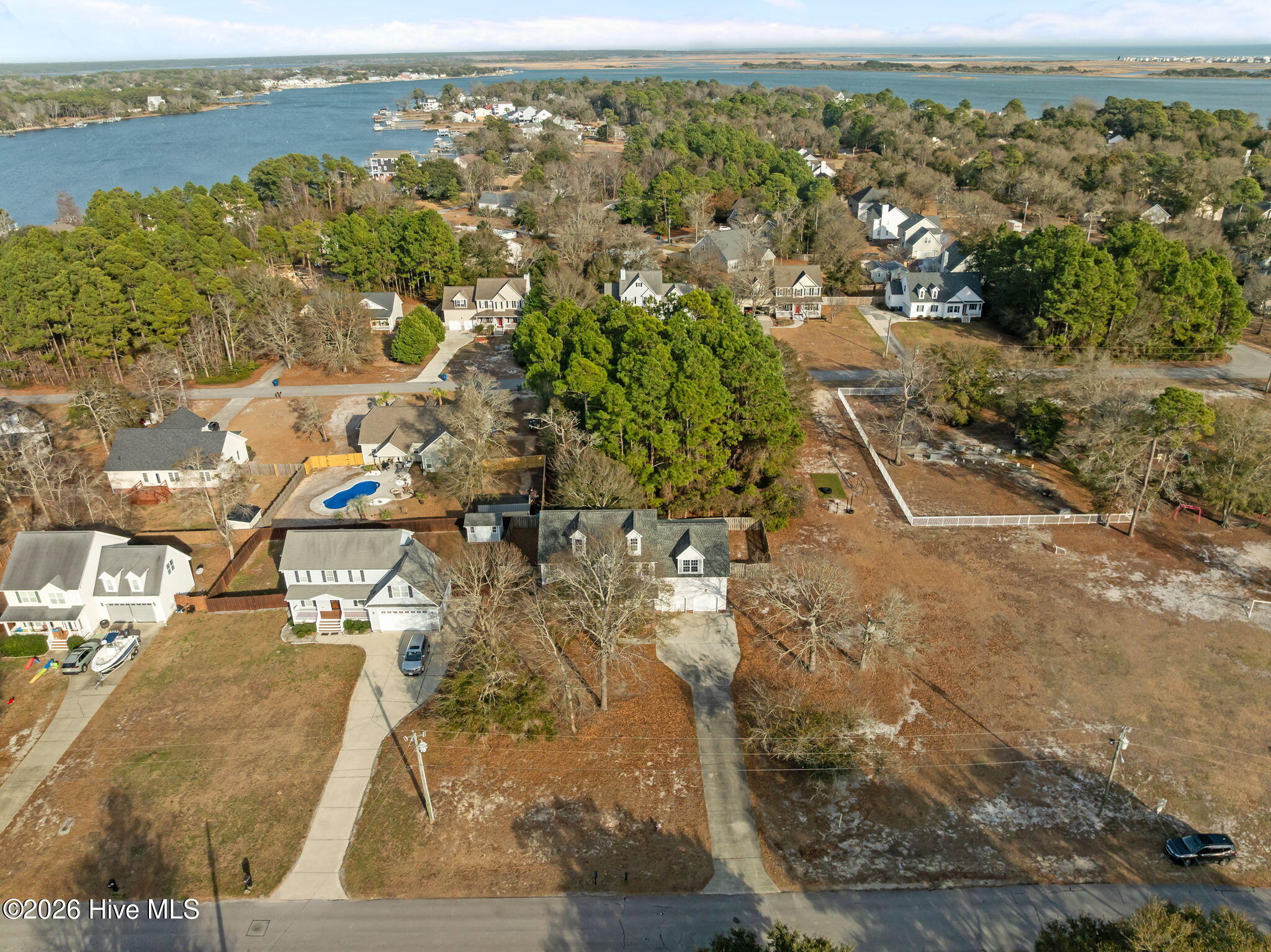 100547961 | Photo 52