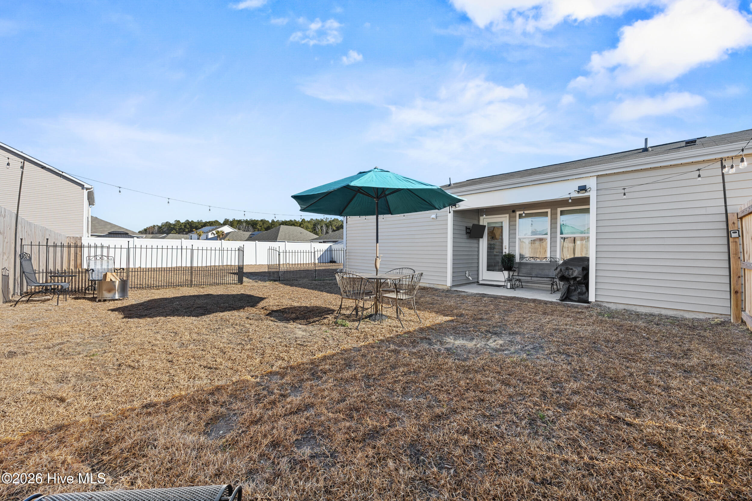 100555652 | Photo 35