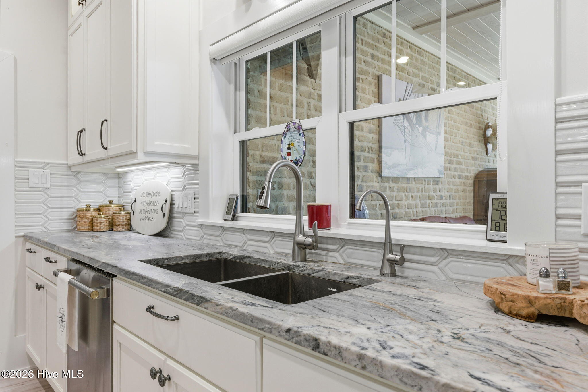 685 Raymond Road,Arapahoe