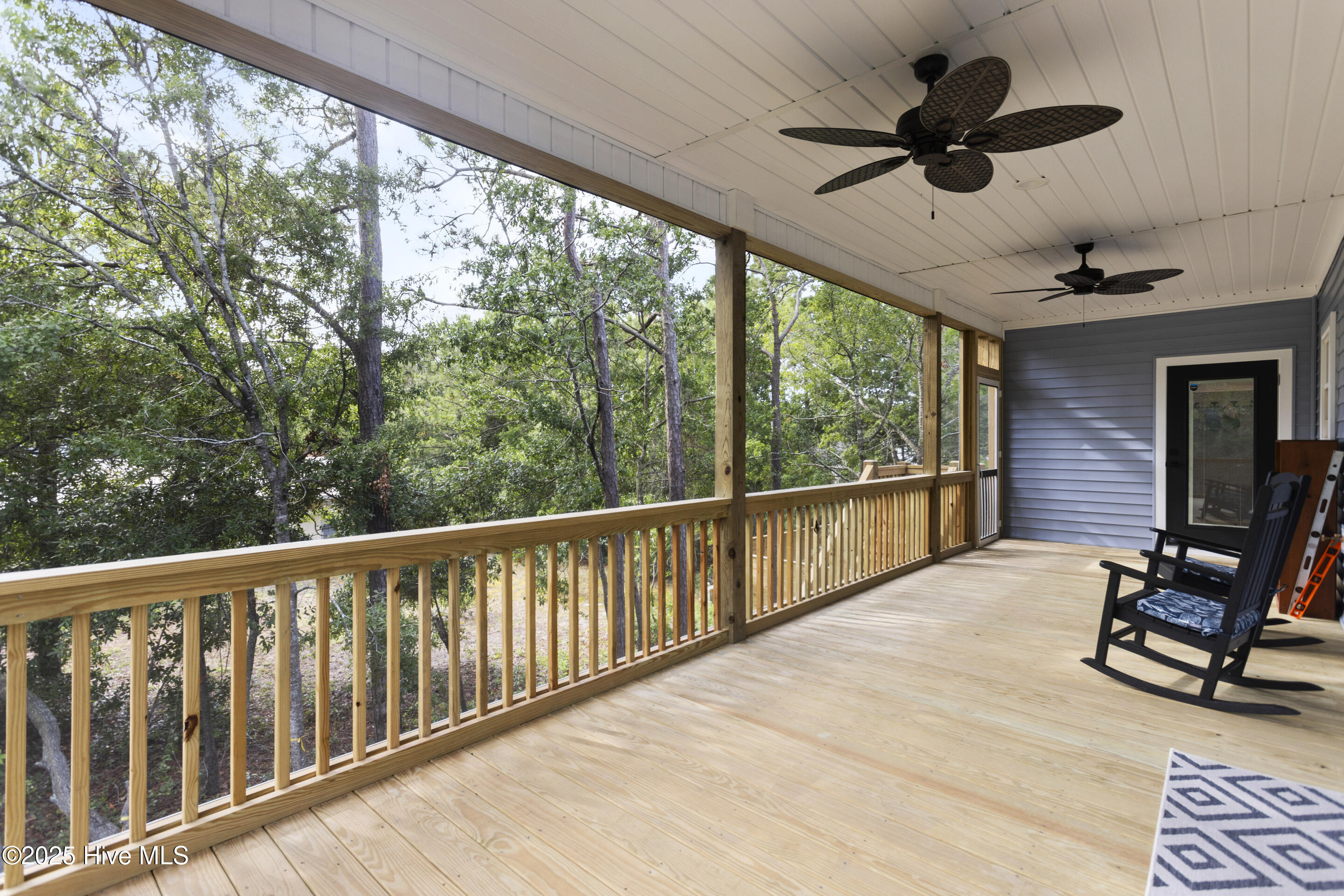 100504918 | Photo 40