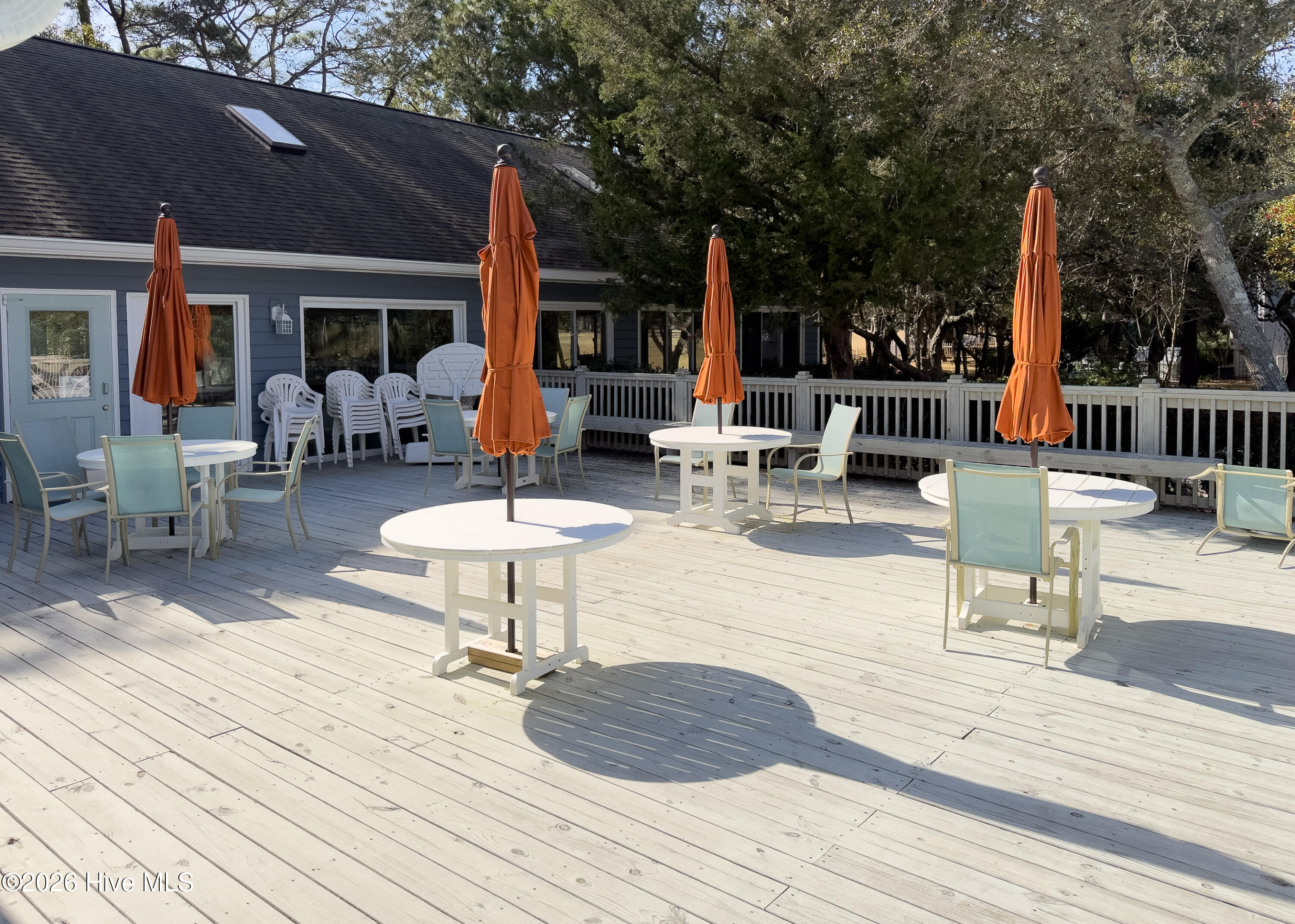 100550882 | Photo 69