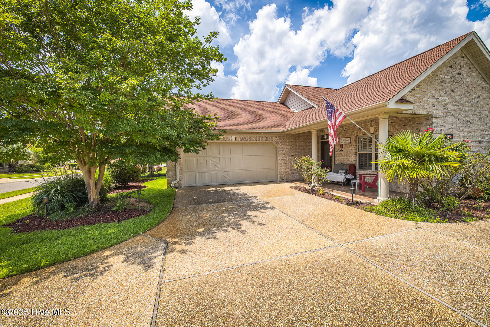 100548390 | Photo 26