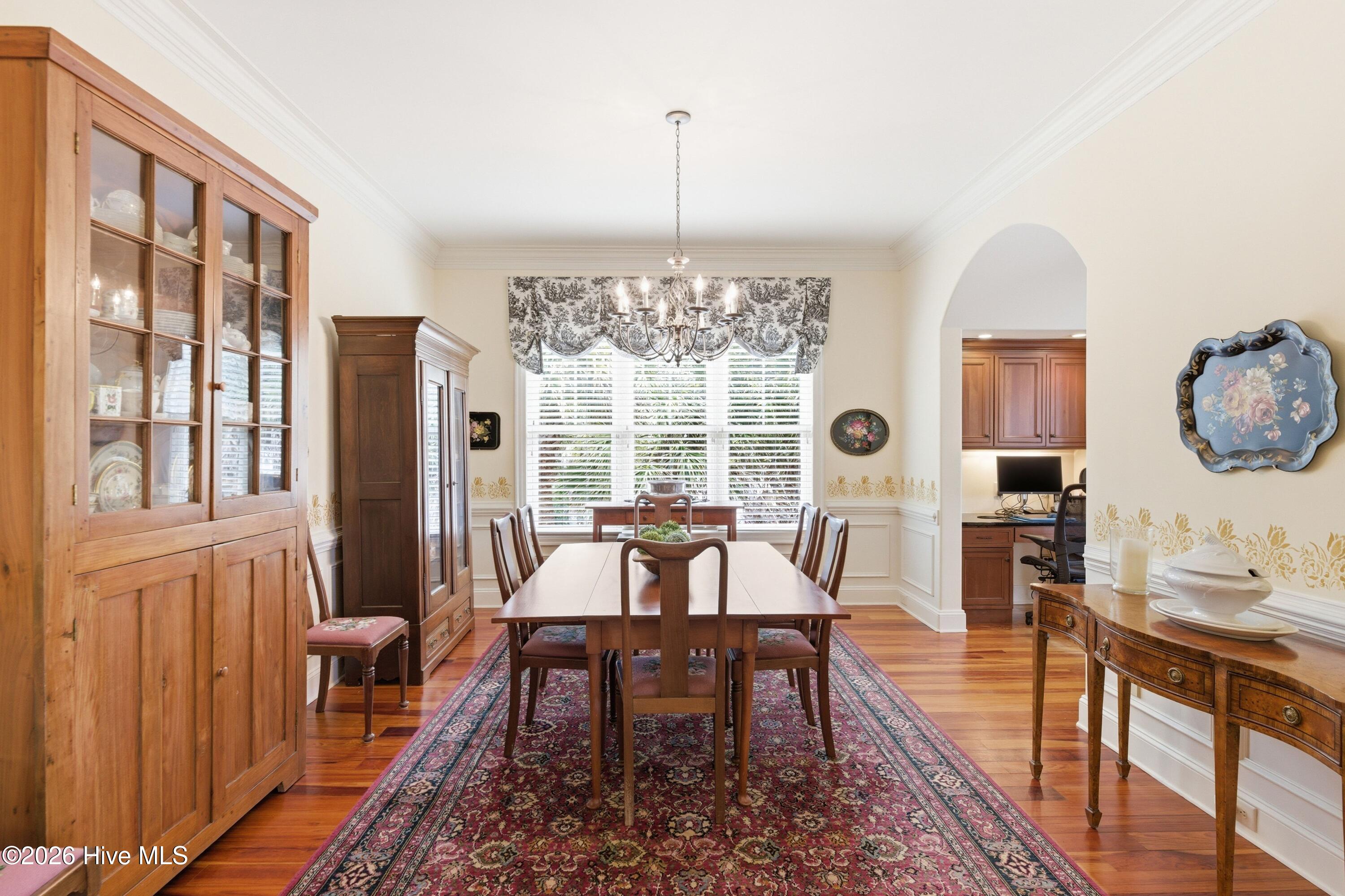 100564058 | Photo 33