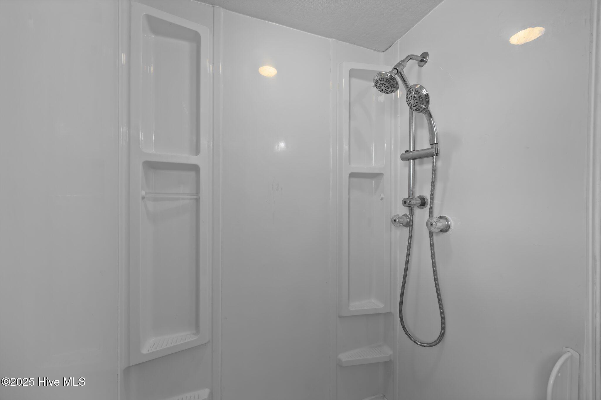 100500970 | Photo 26