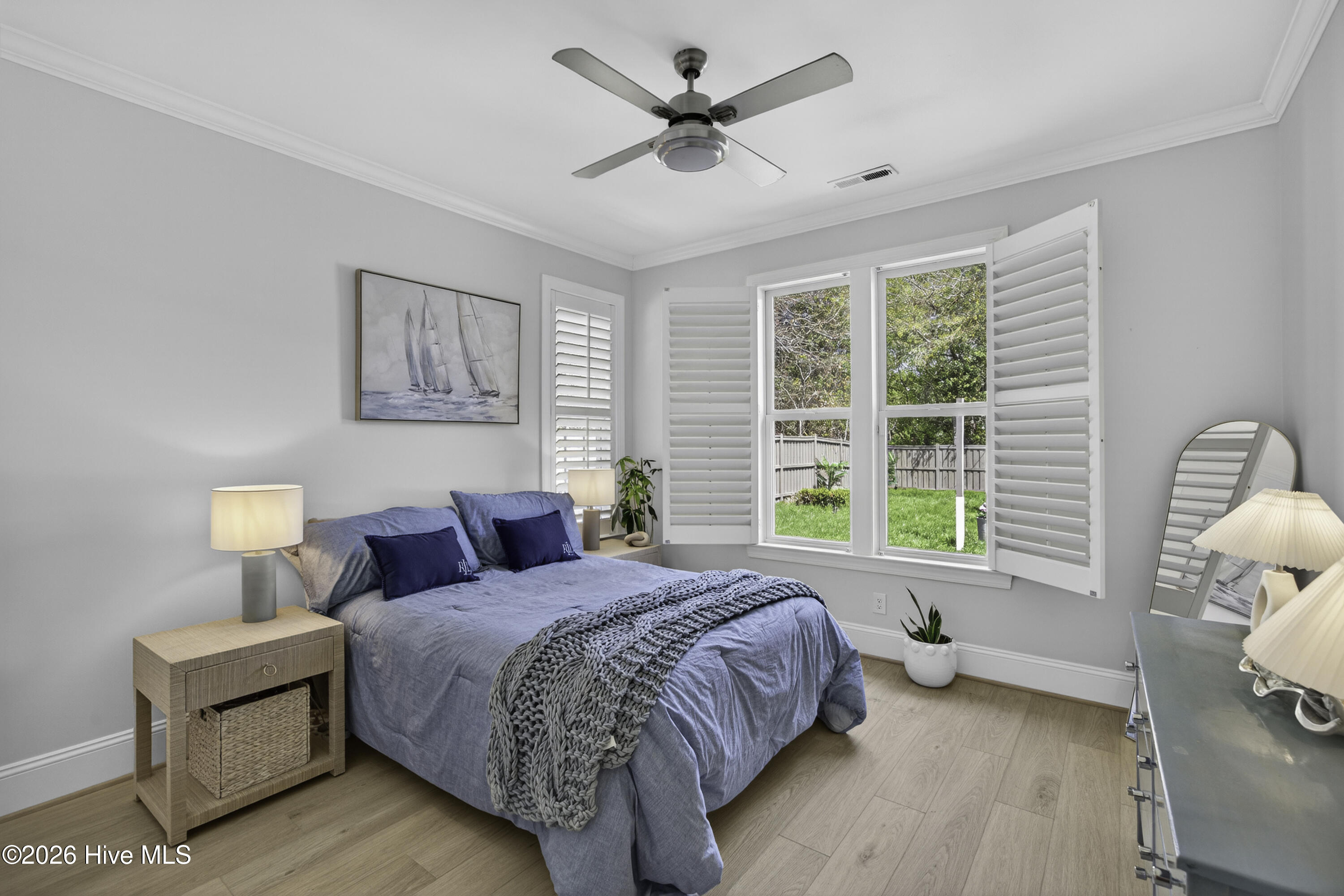 100564665 | Photo 28