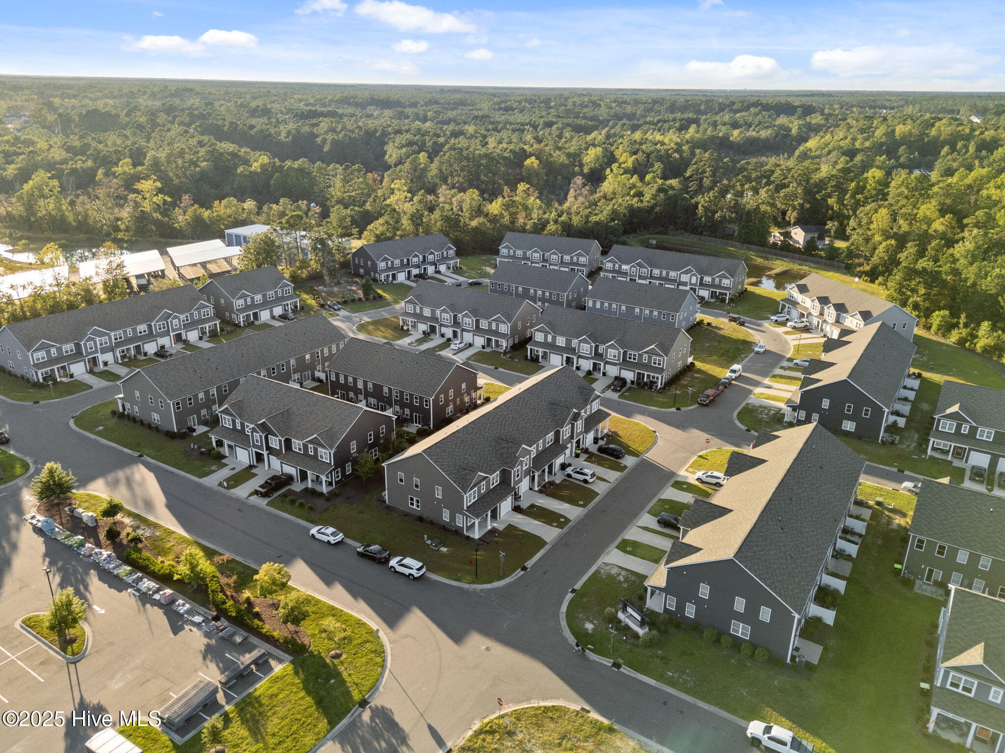 100529312 | Photo 42