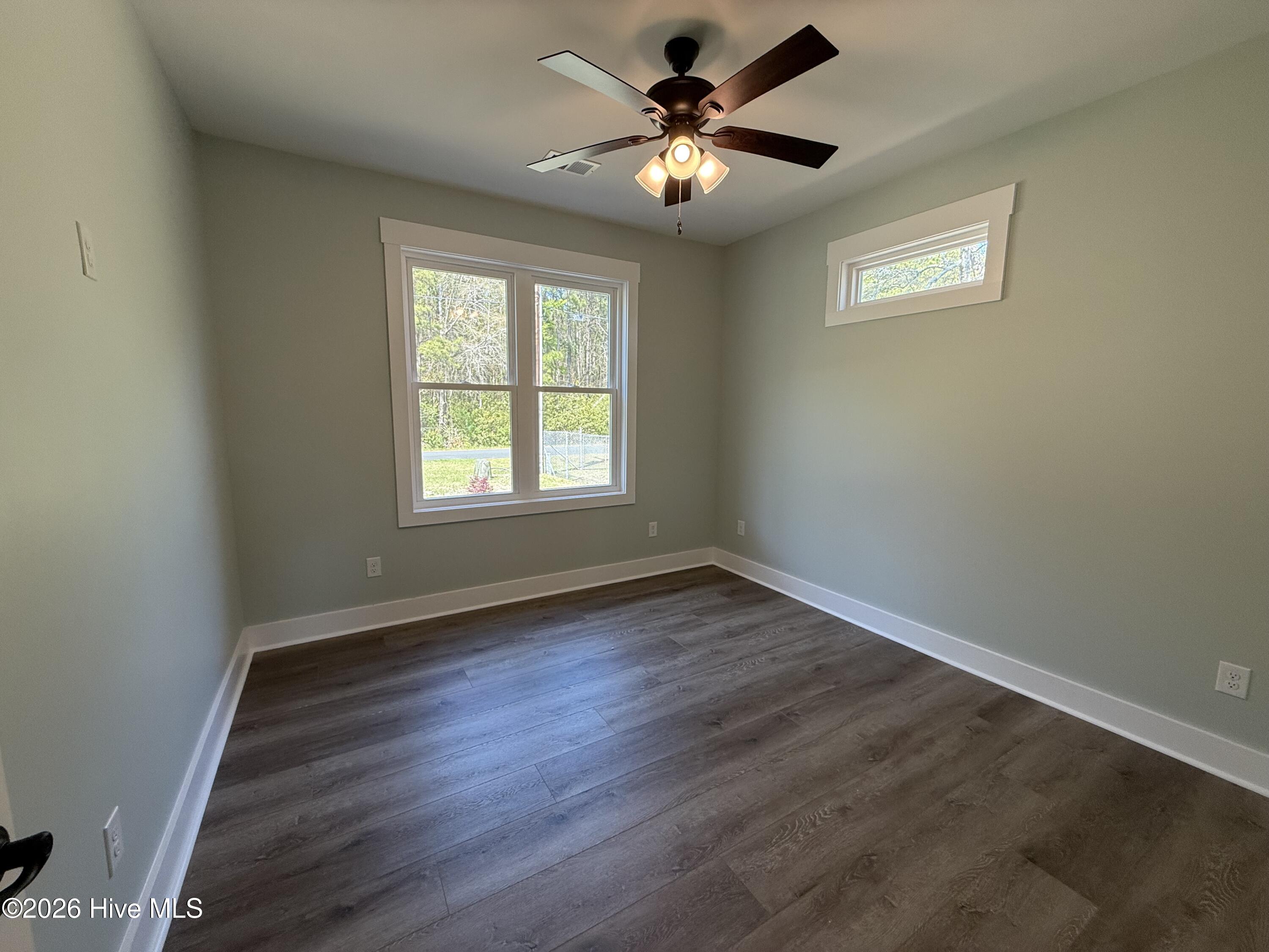 100564726 | Photo 22