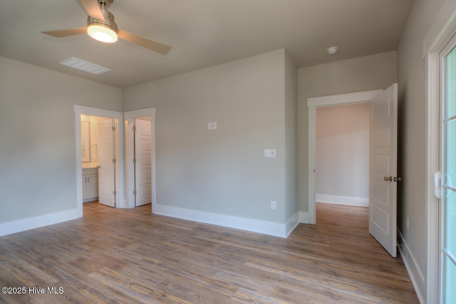 100502884 | Photo 31