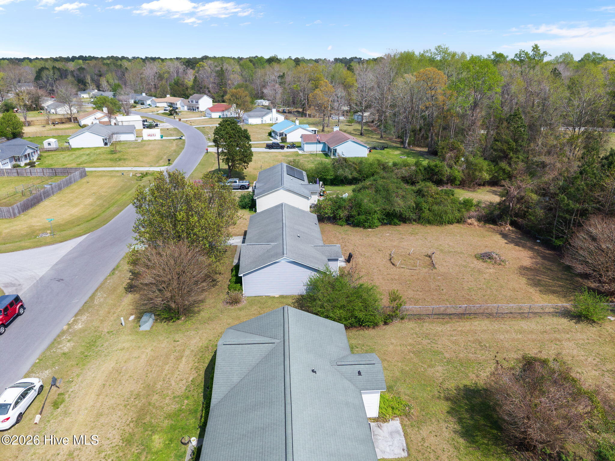 100562262 | Photo 34