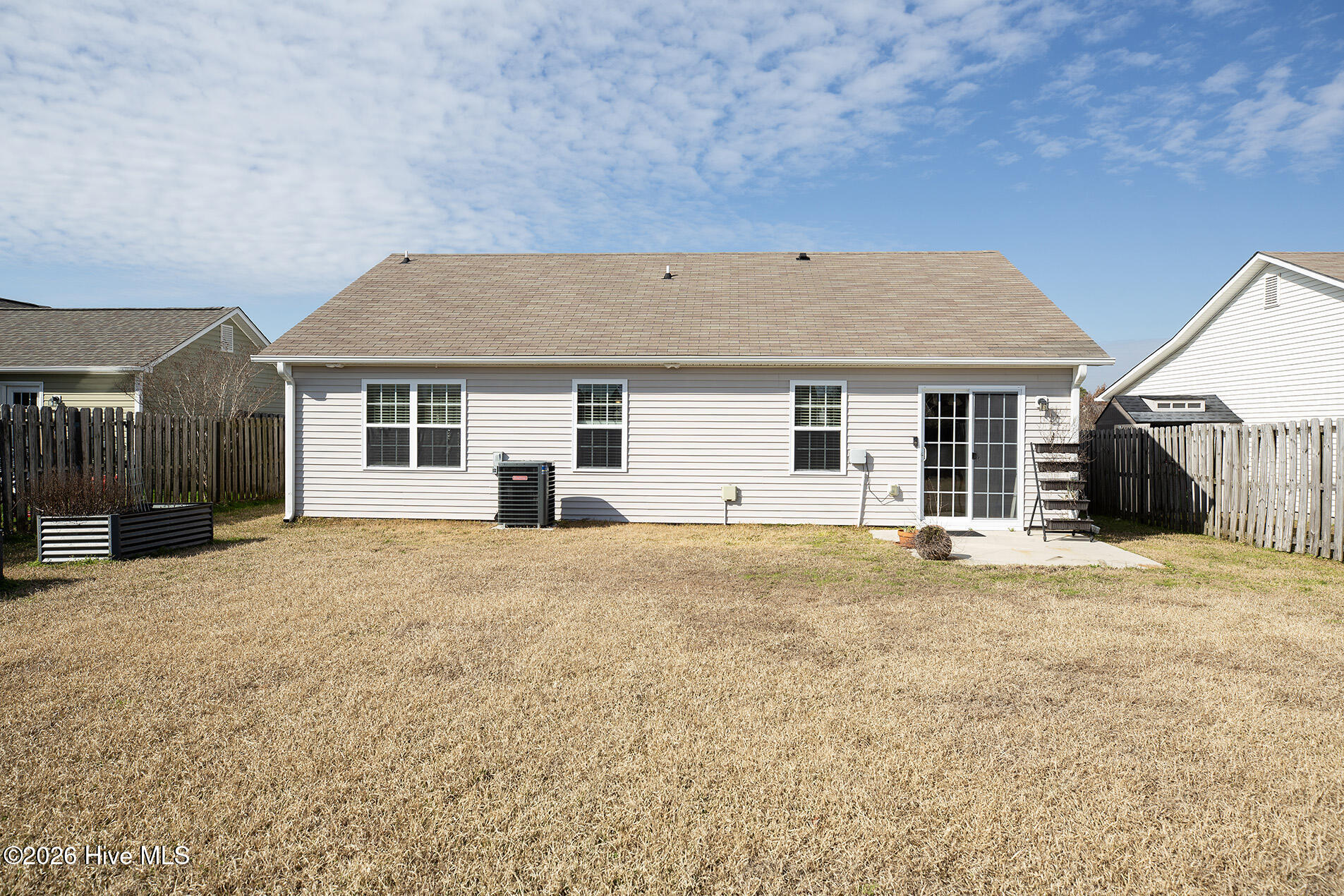 100551250 | Photo 26