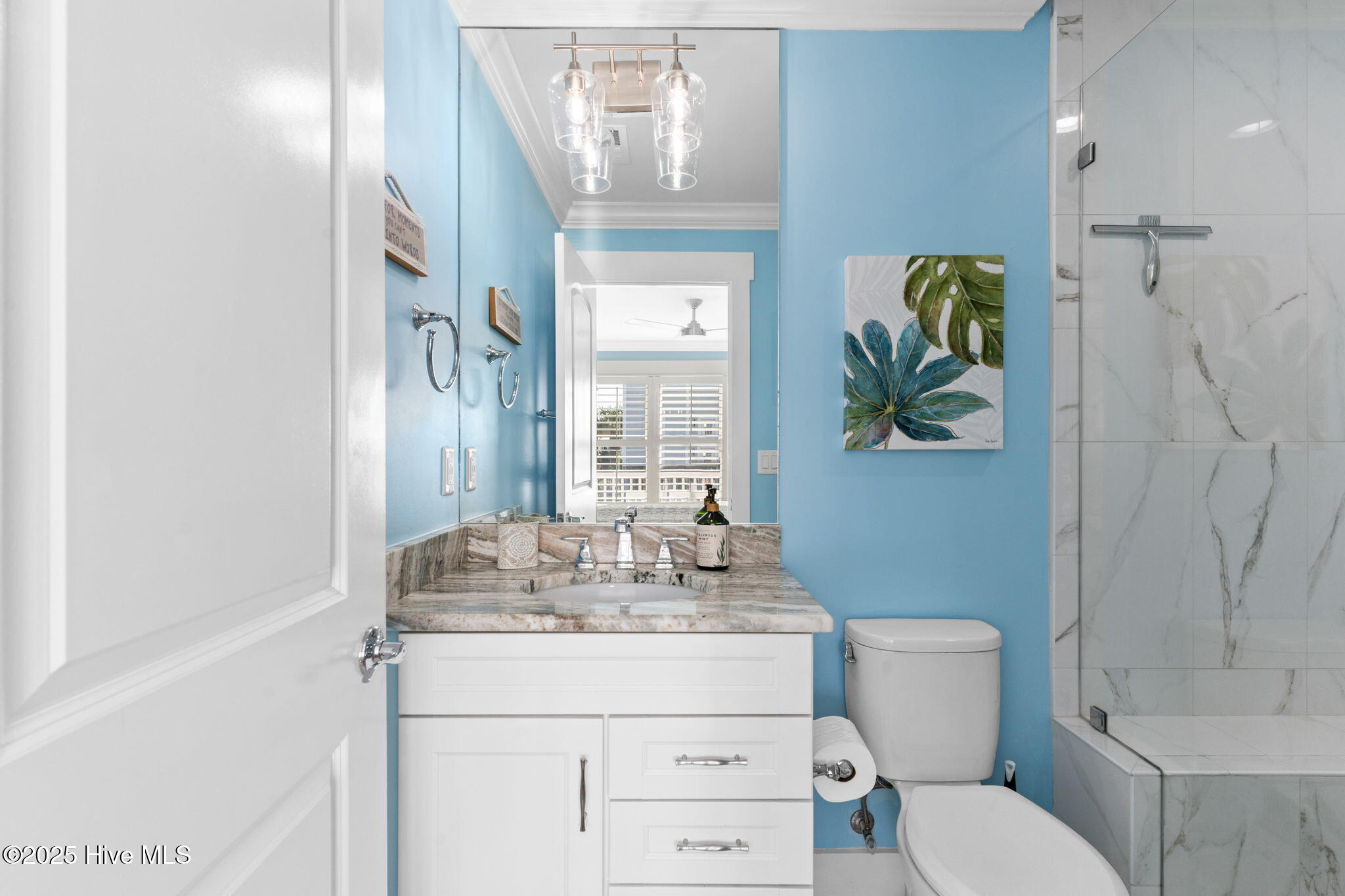 100541677 | Photo 33