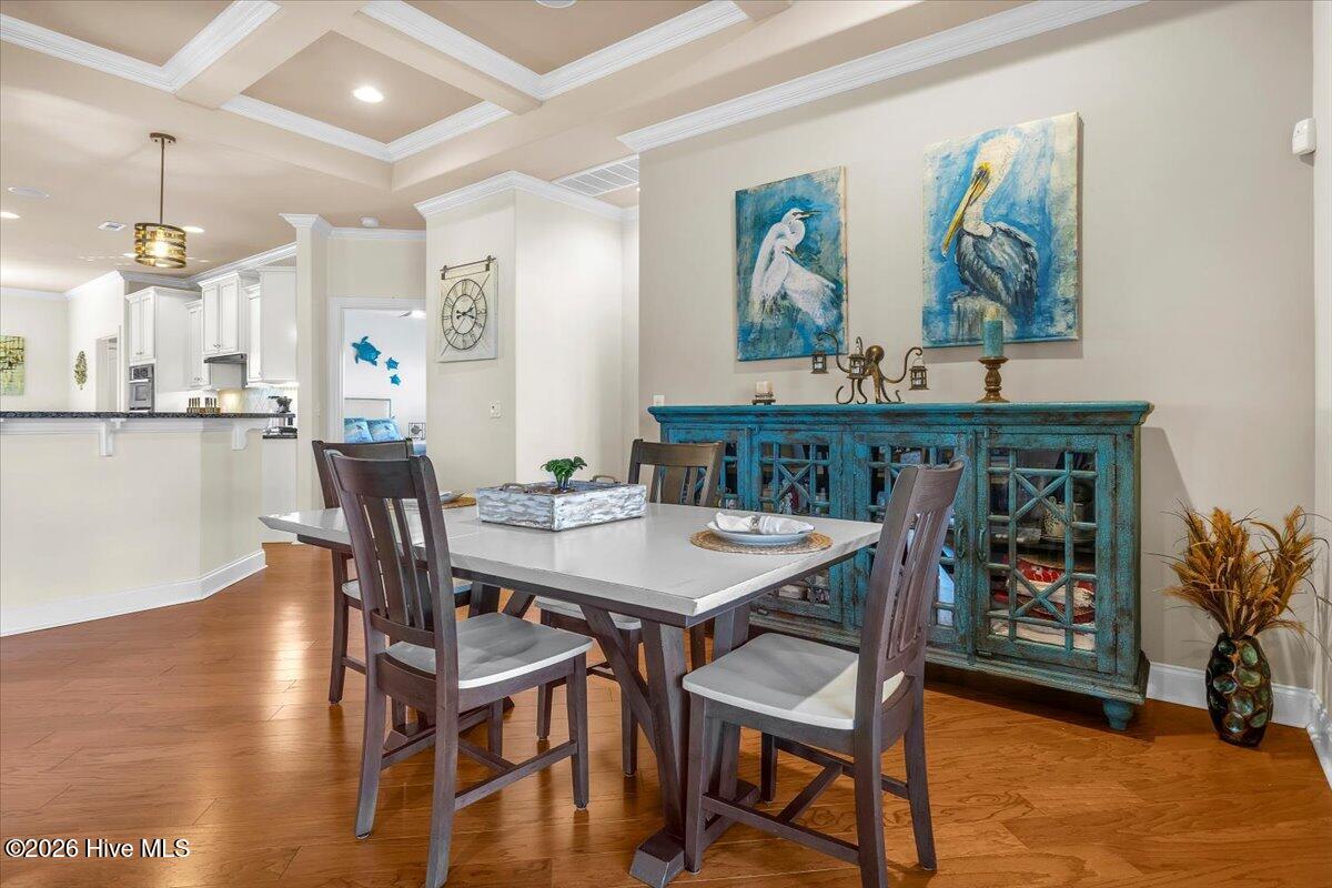 100553917 | Photo 19