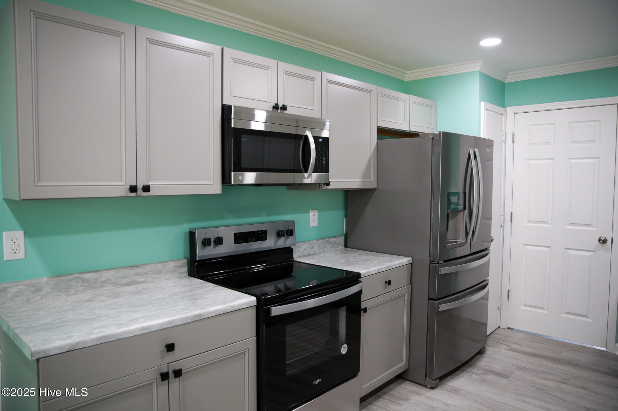 100544584 | Photo 24