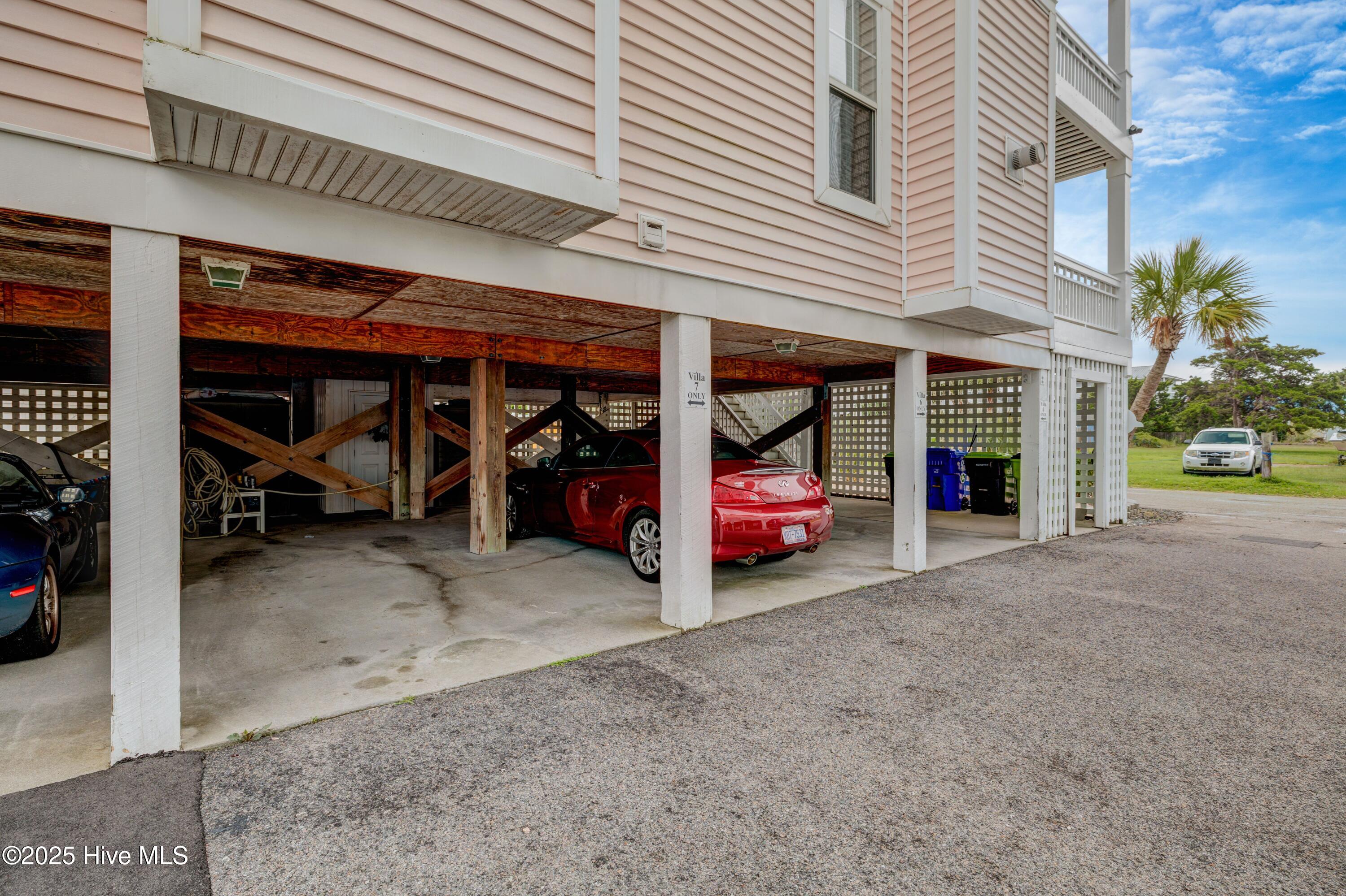 100557630 | Photo 42