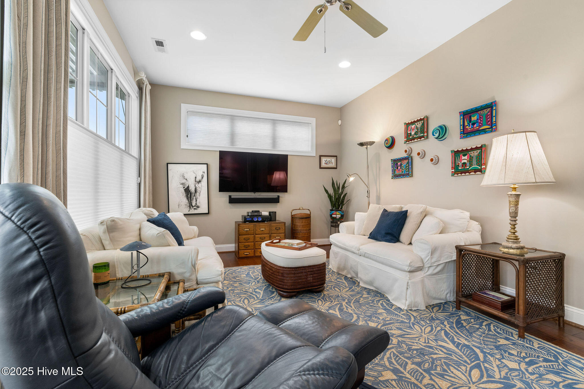 100518693 | Photo 20