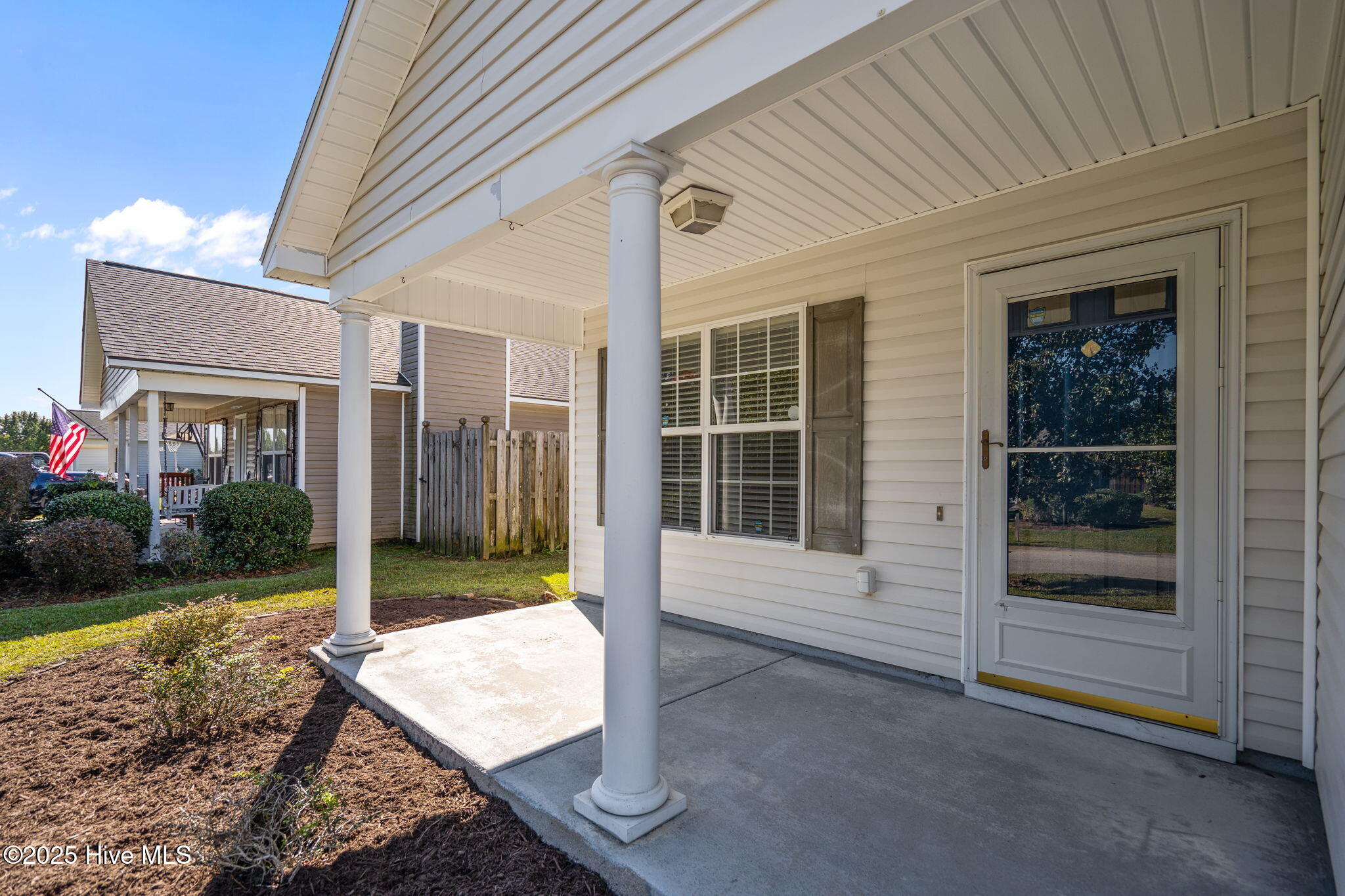 100537991 | Photo 16