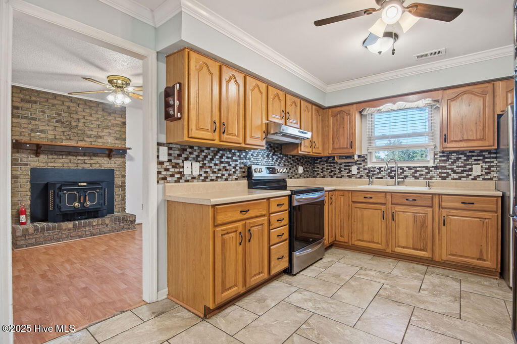 100538404 | Photo 16