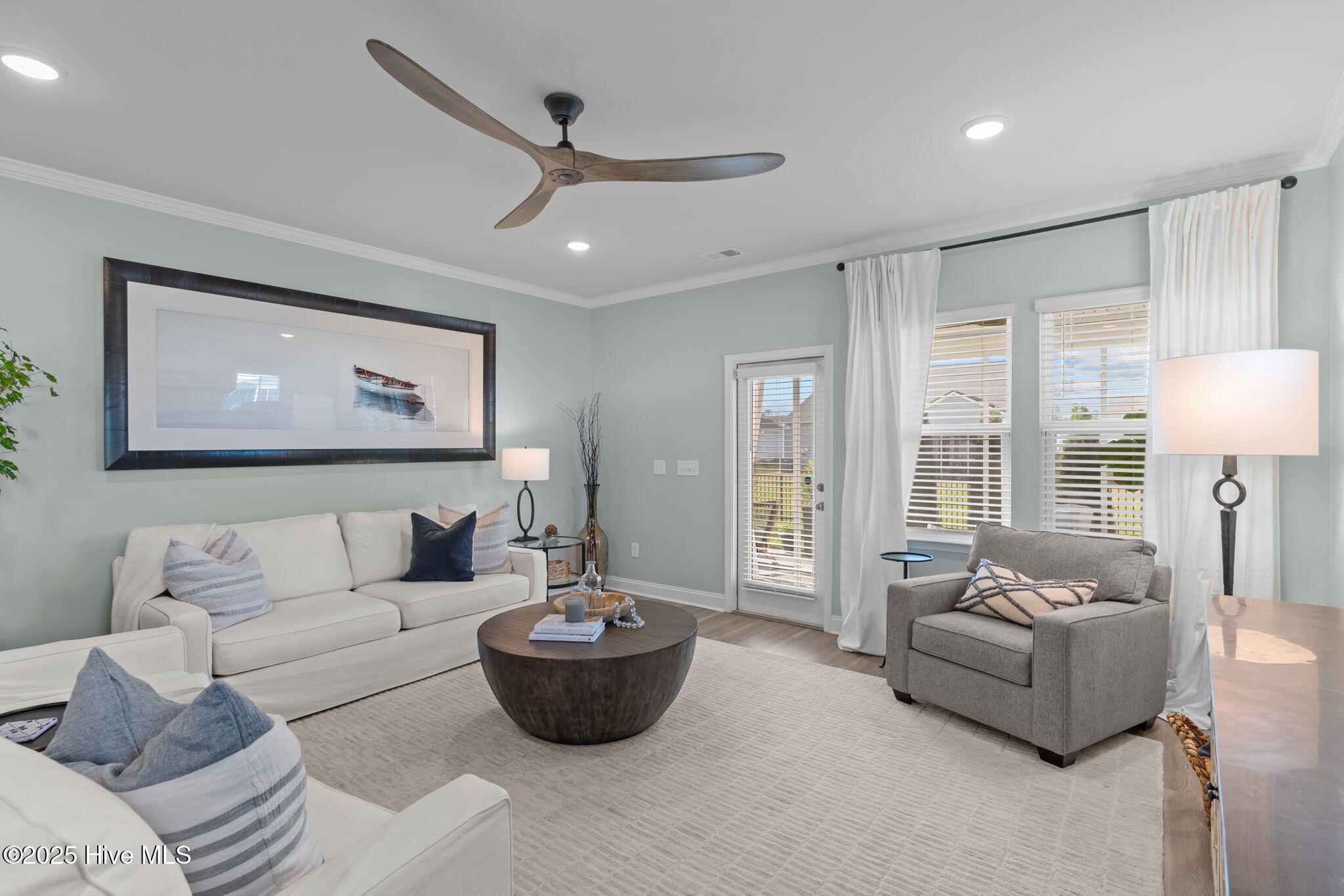 100531839 | Photo 30