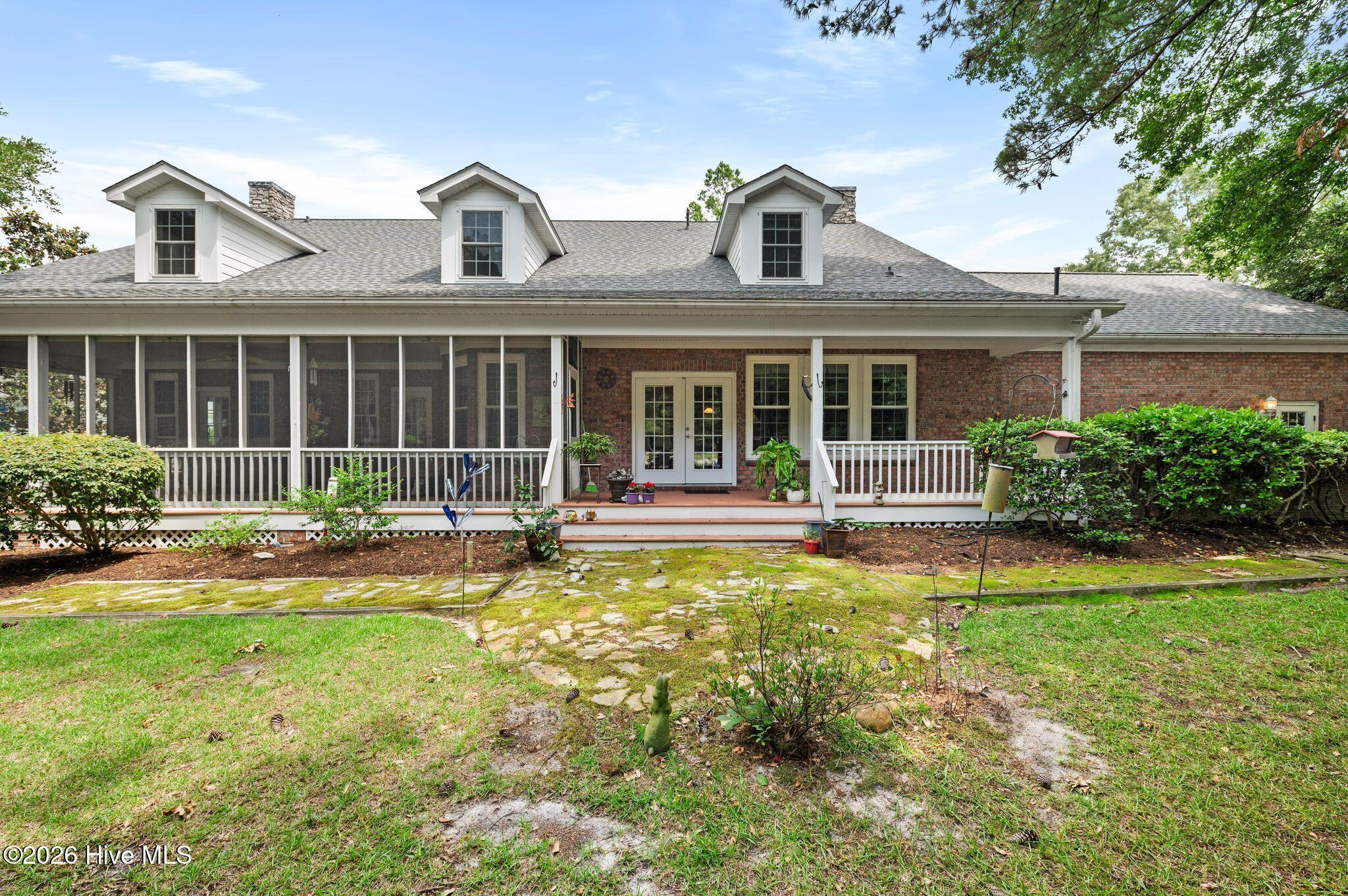 100563594 | Photo 72