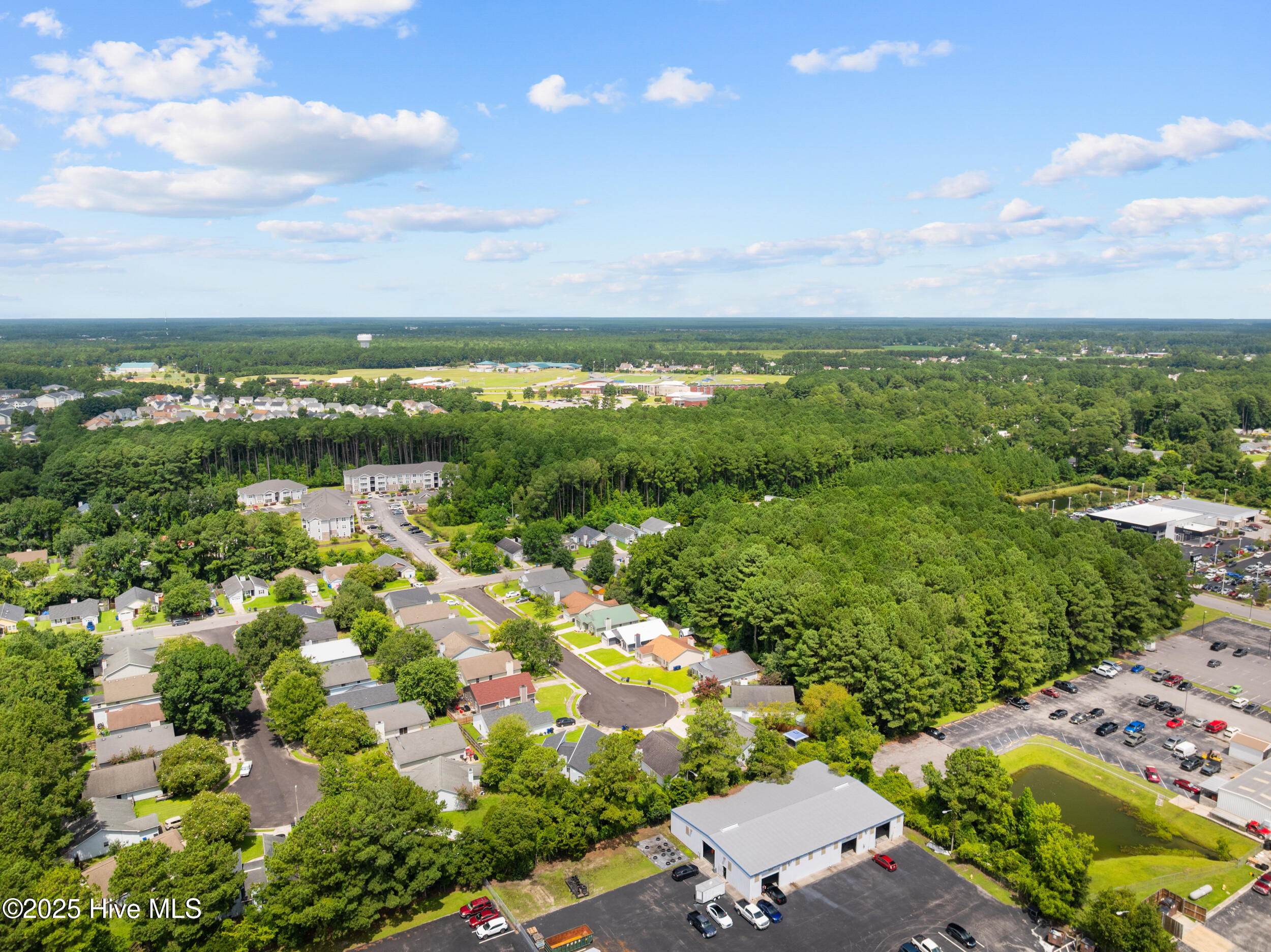 100543442 | Photo 39