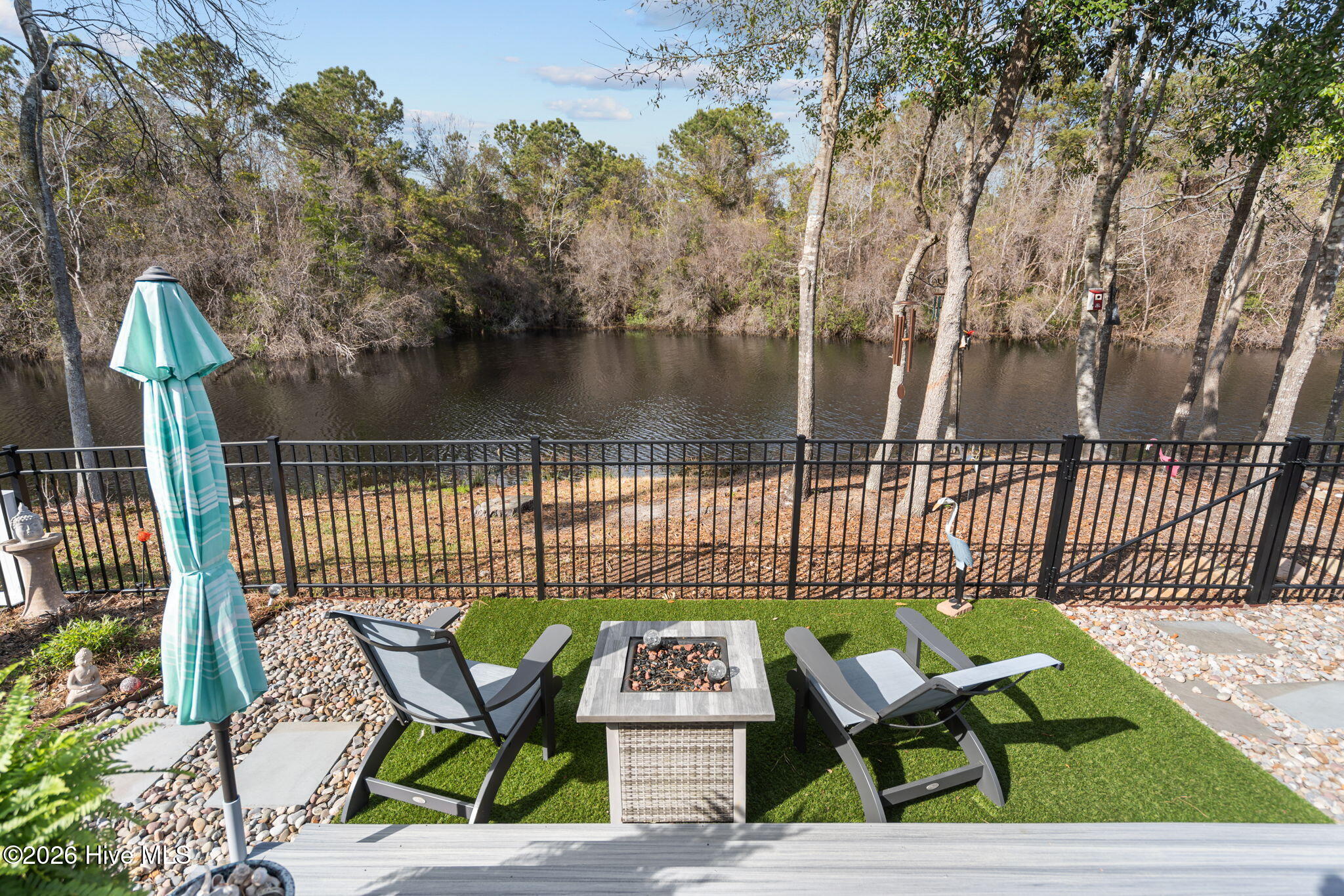 100562248 | Photo 47