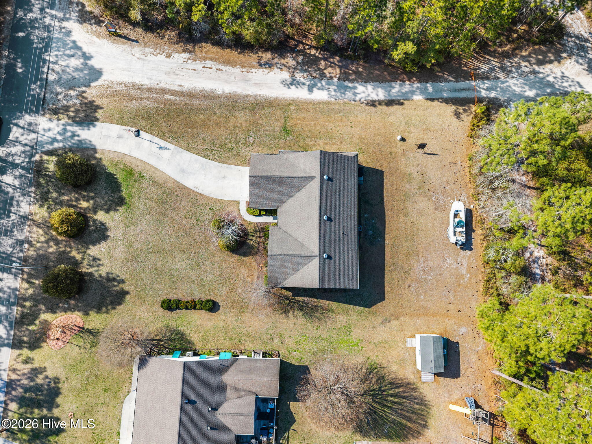 100559143 | Photo 38