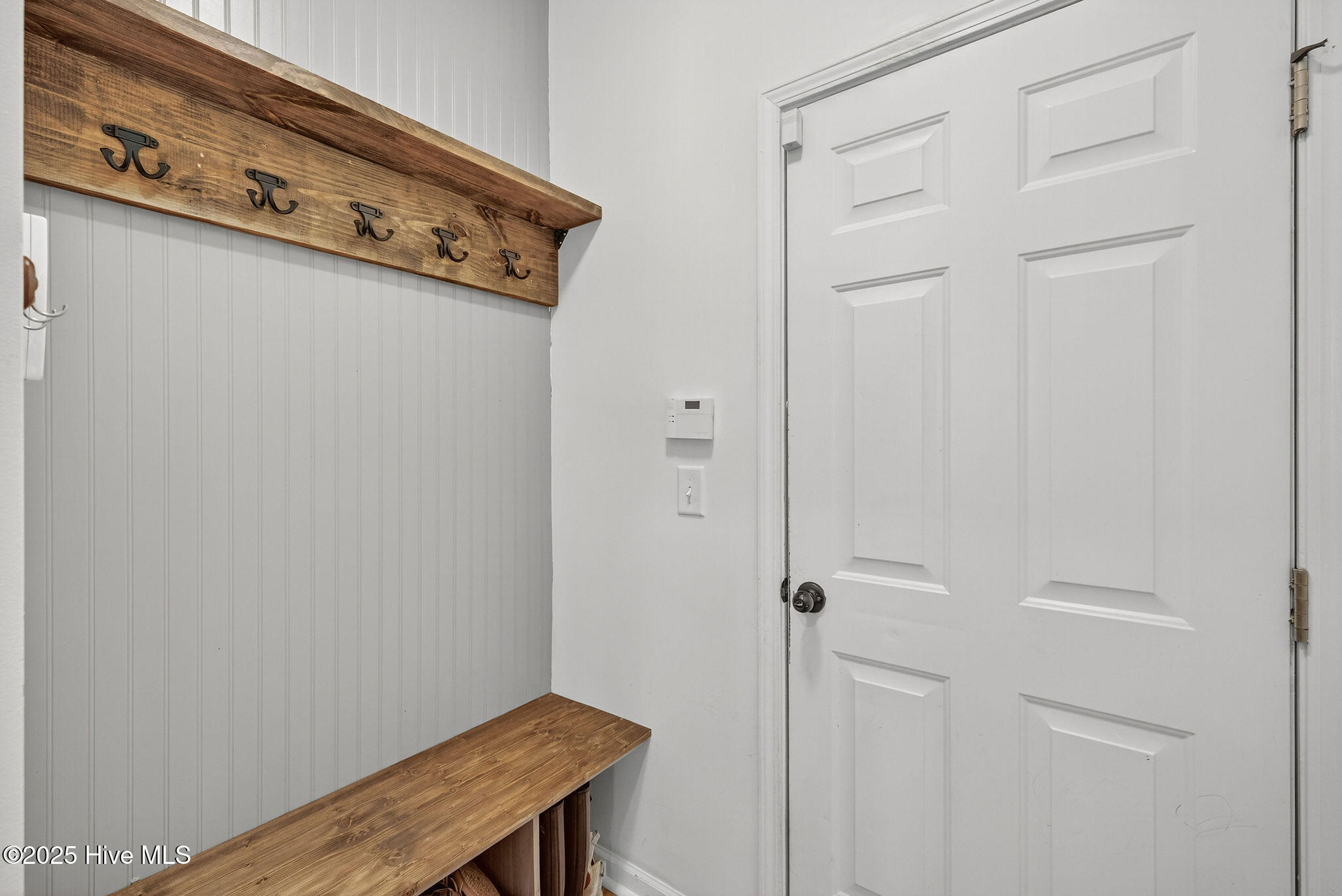 100537905 | Photo 16