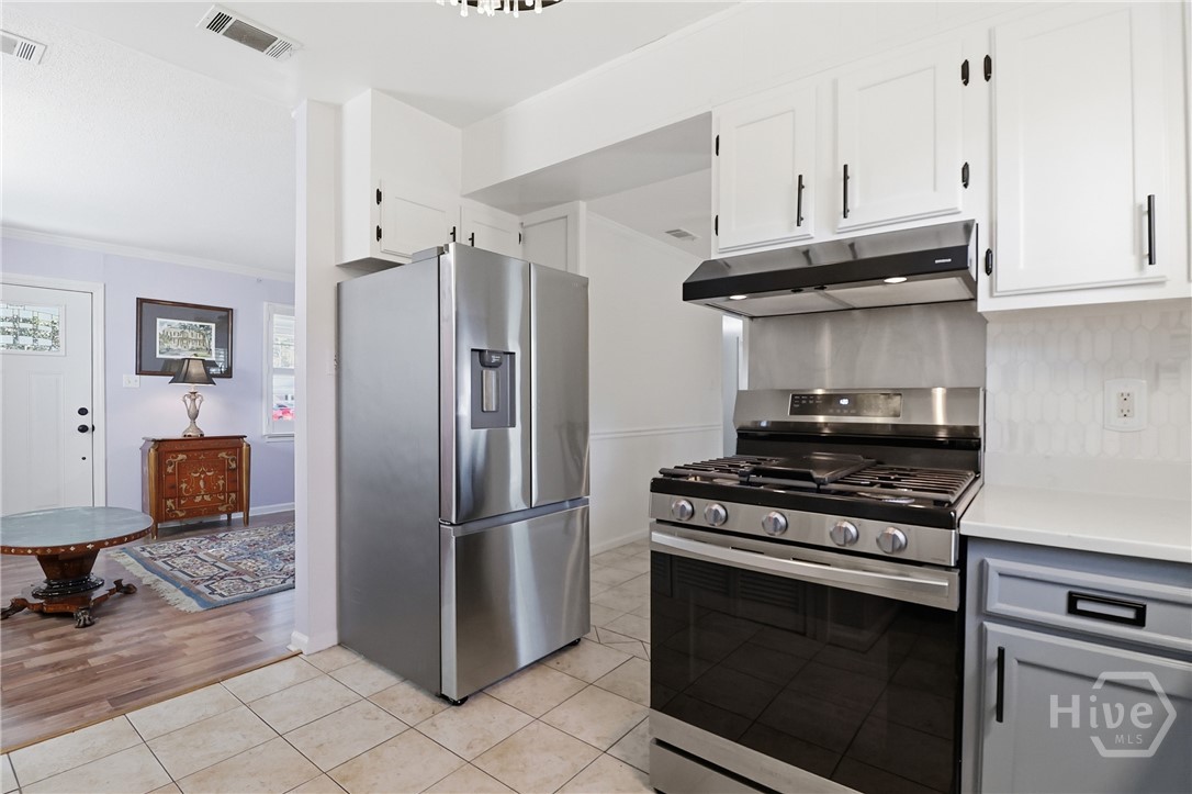 220 Pinecrest Place