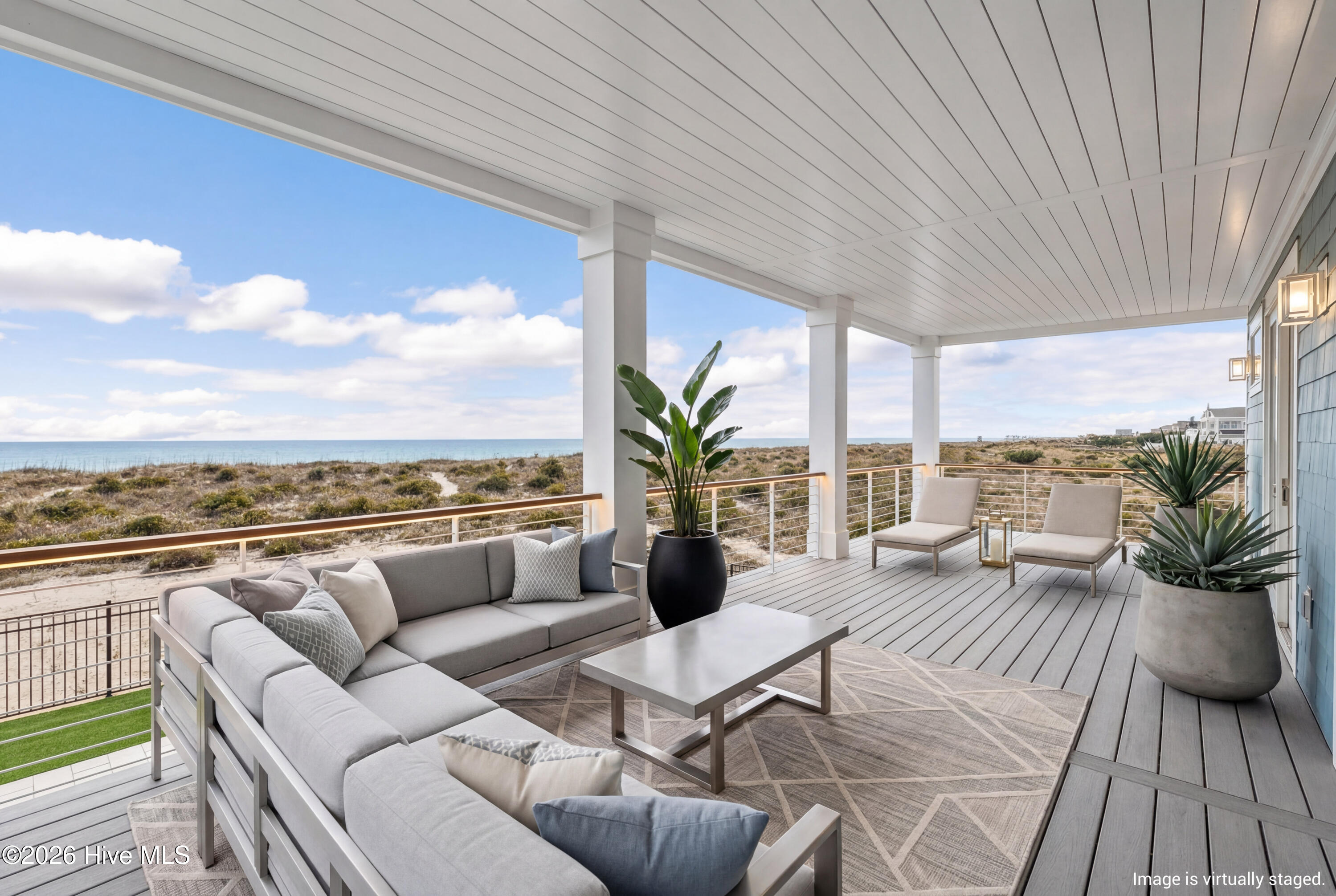 100558368 | Photo 32