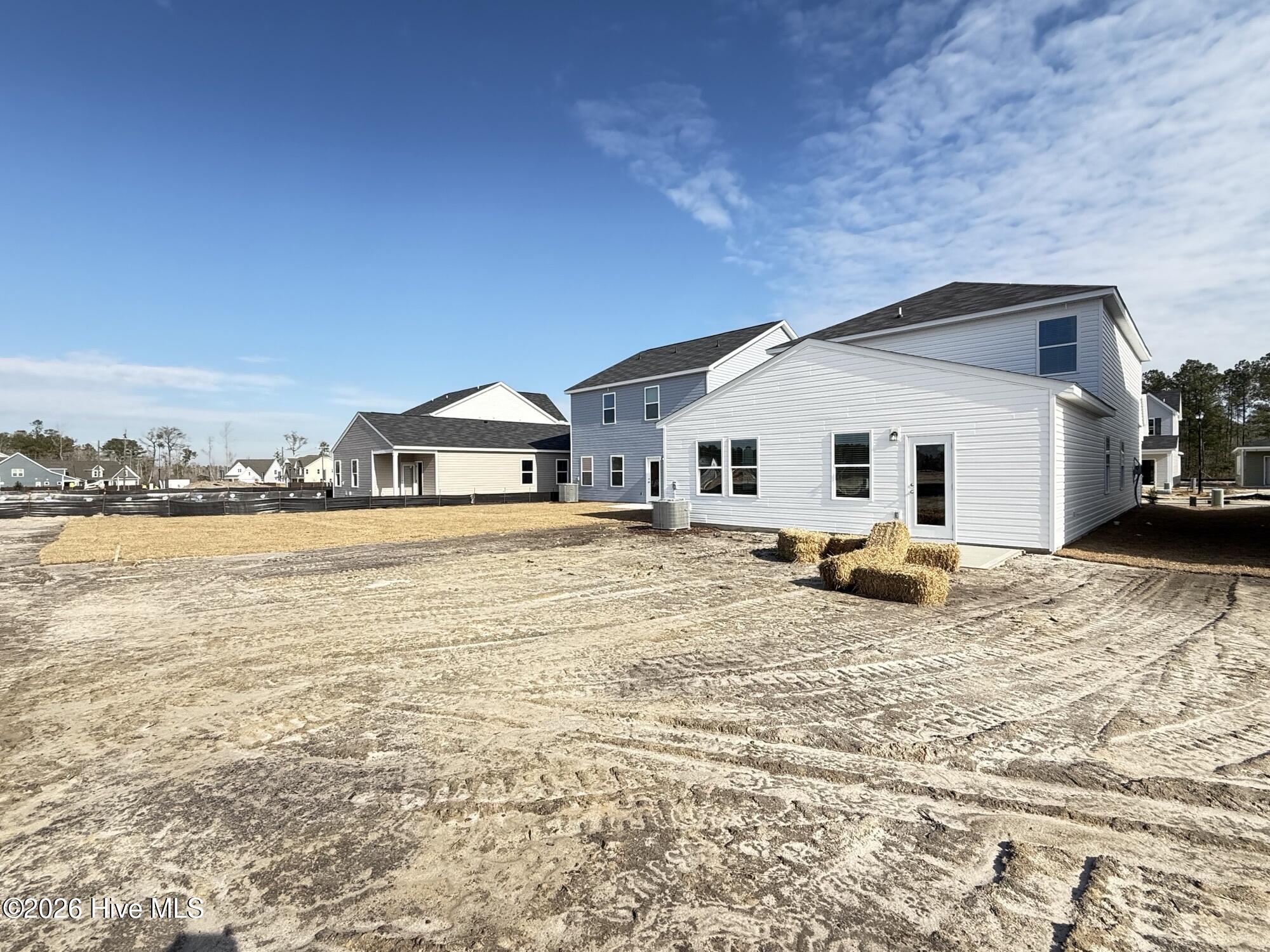 100525025 | Photo 31