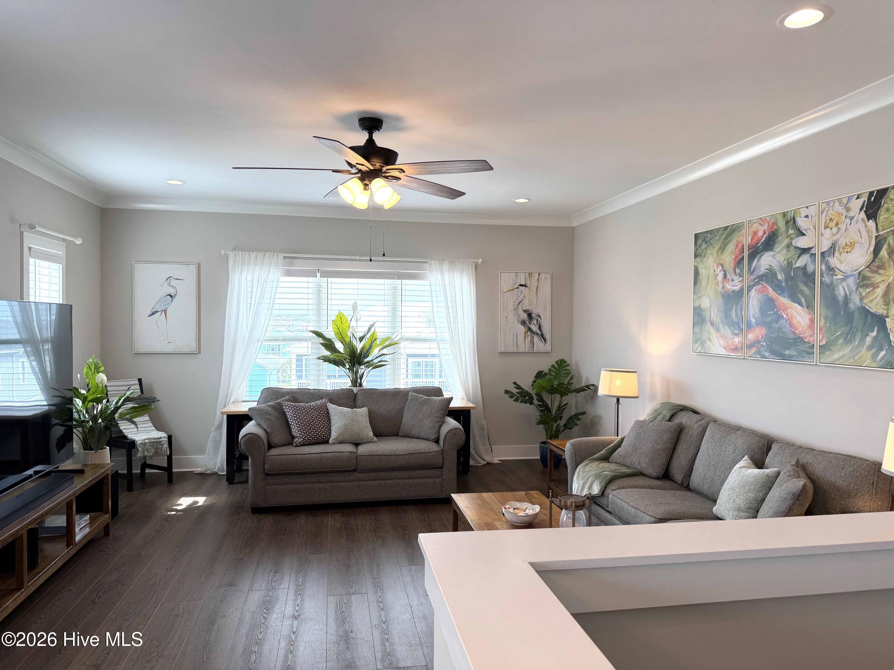 100559926 | Photo 23