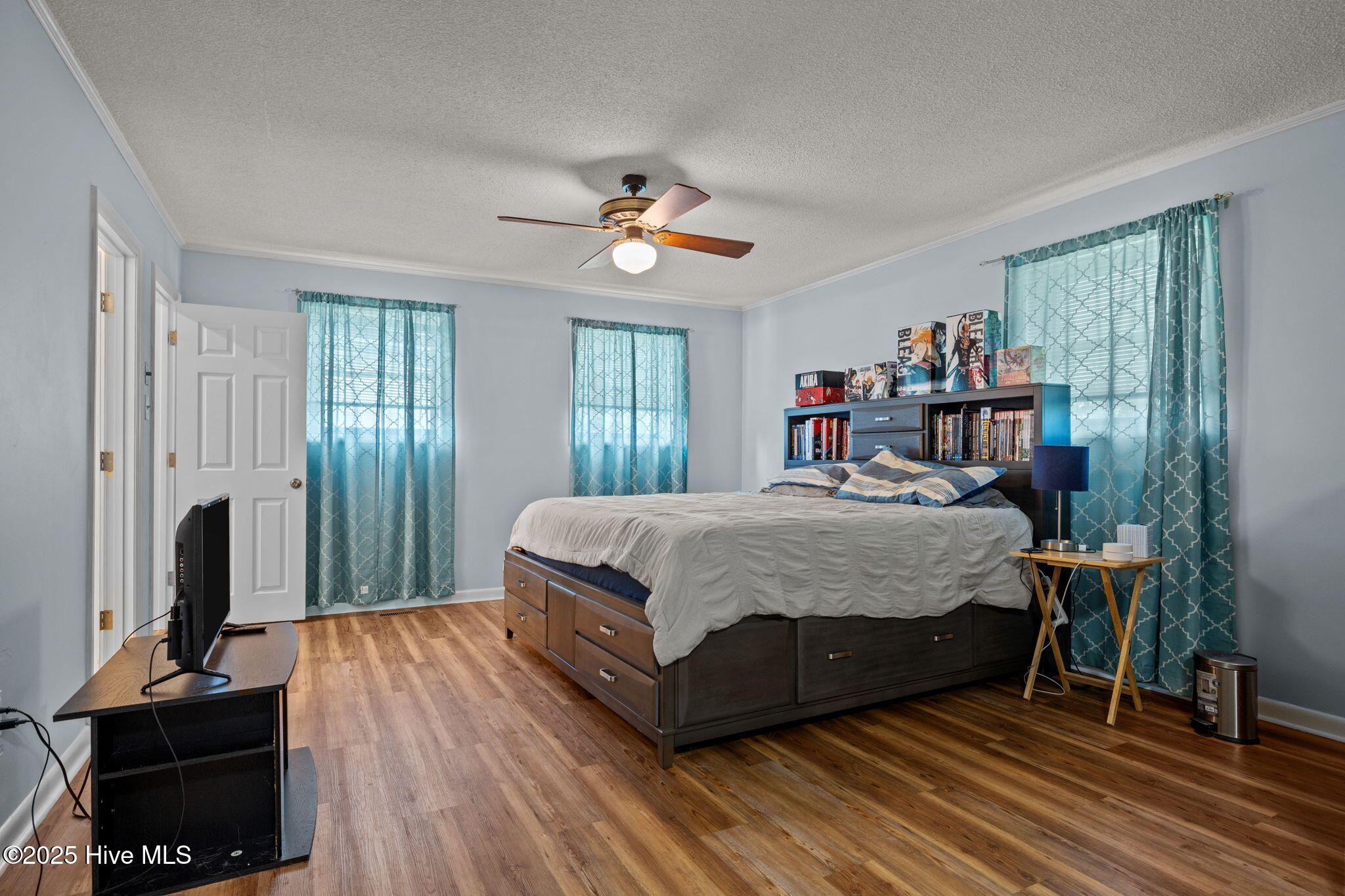 100521468 | Photo 18