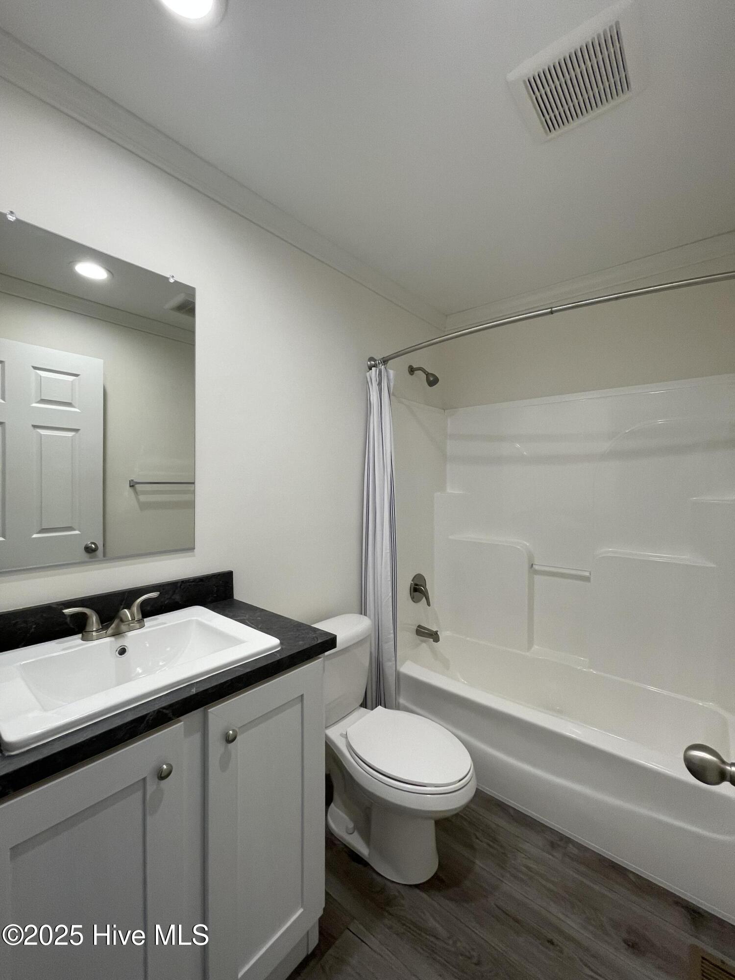 100536186 | Photo 14