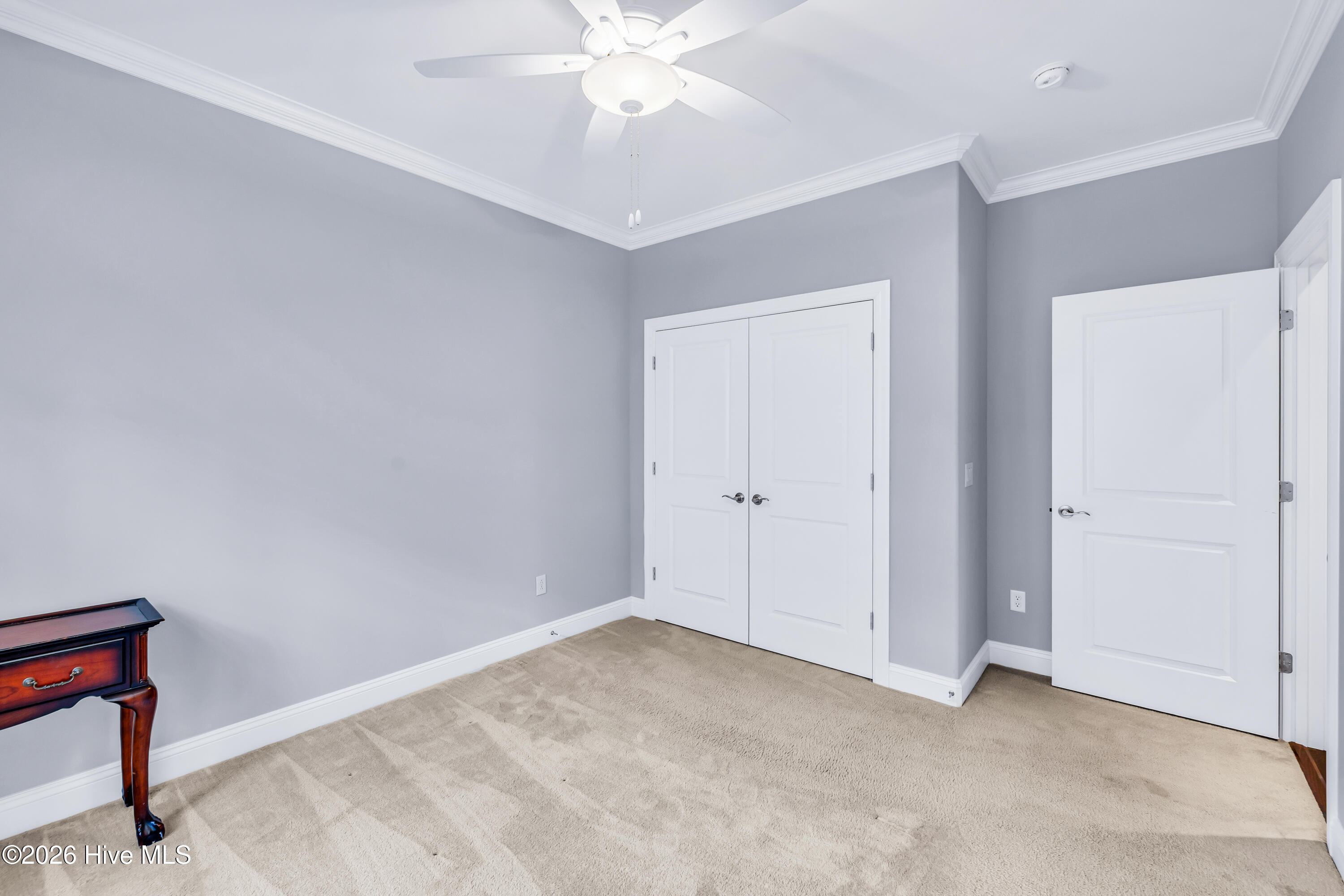 100550205 | Photo 49