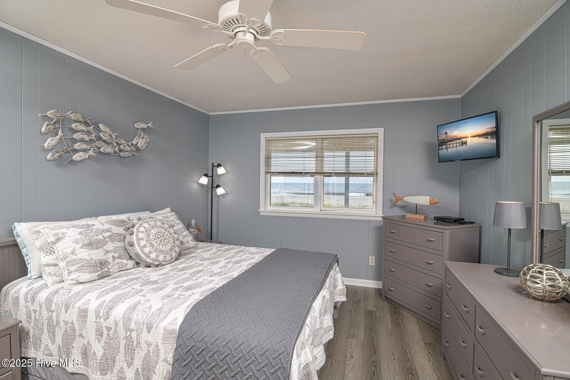 100557462 | Photo 30