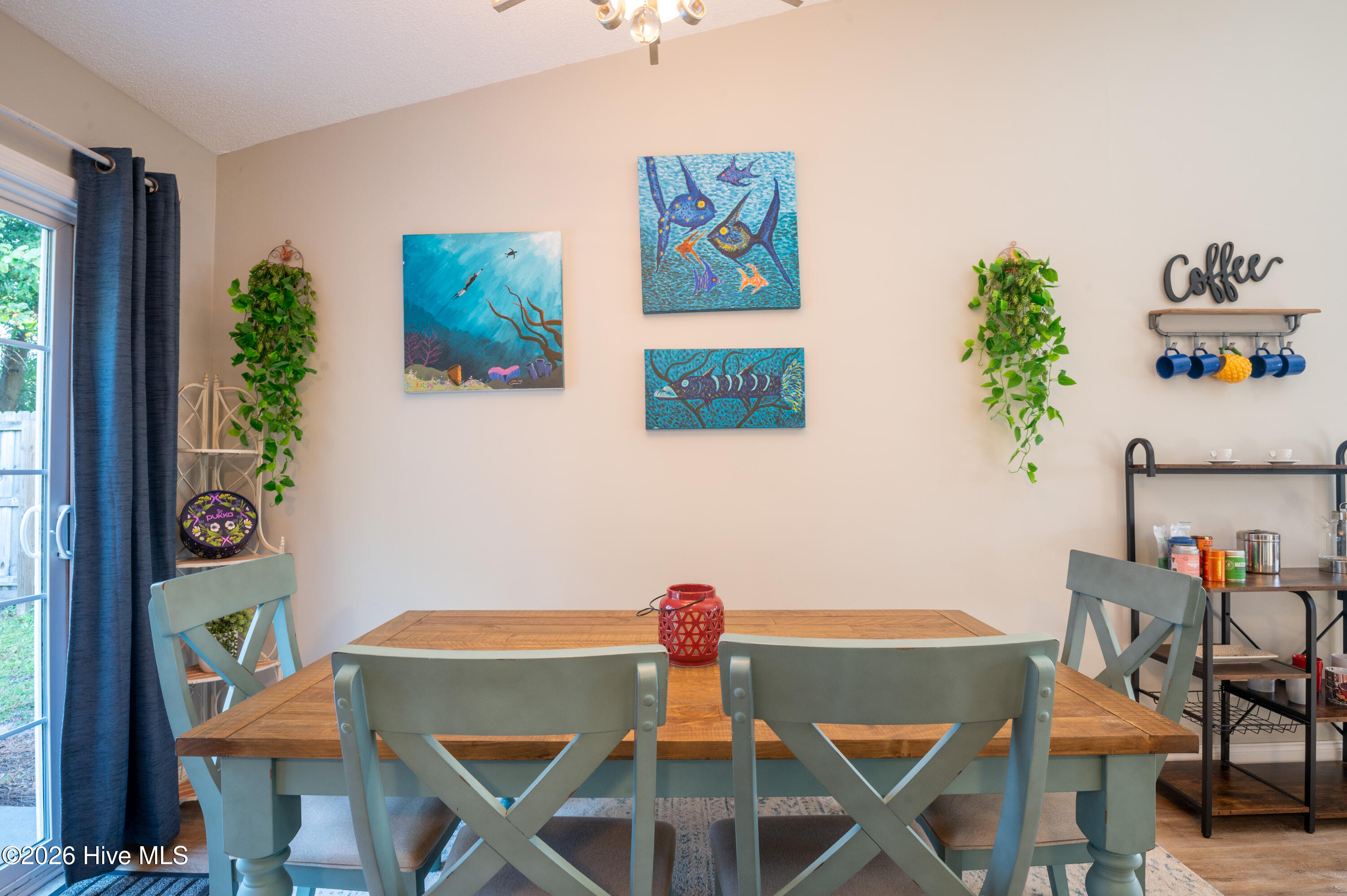 100553127 | Photo 13