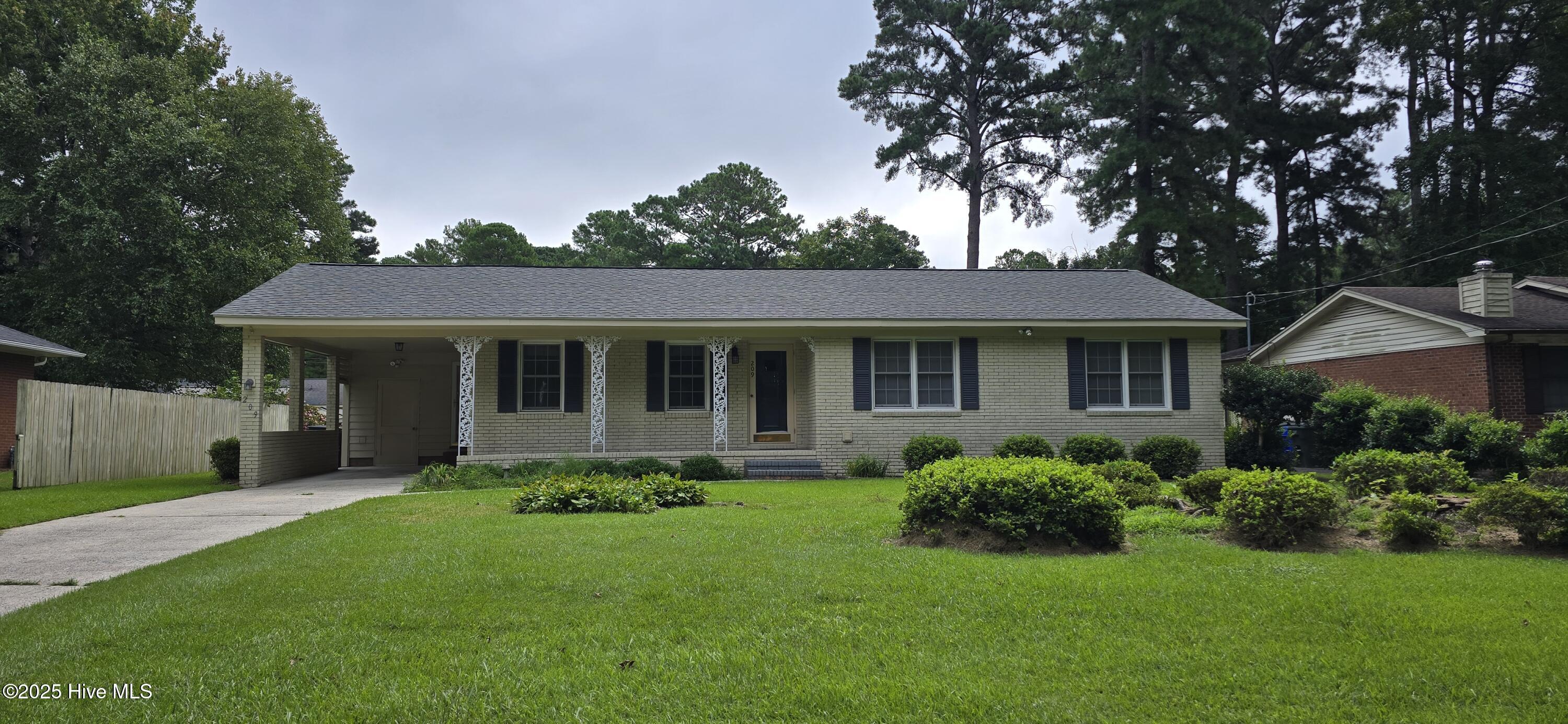 Homes for sale in Greenville, NC | 209 Harmony St, Greenville, NC 27834 | MLS# 100526414