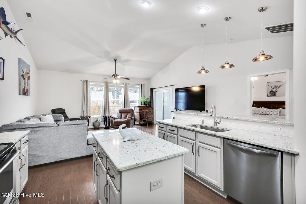 100553191 | Photo 10